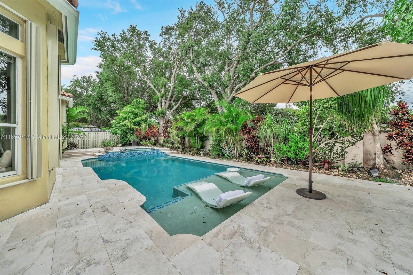 5323 SW 34th Way Hollywood, FL 33312