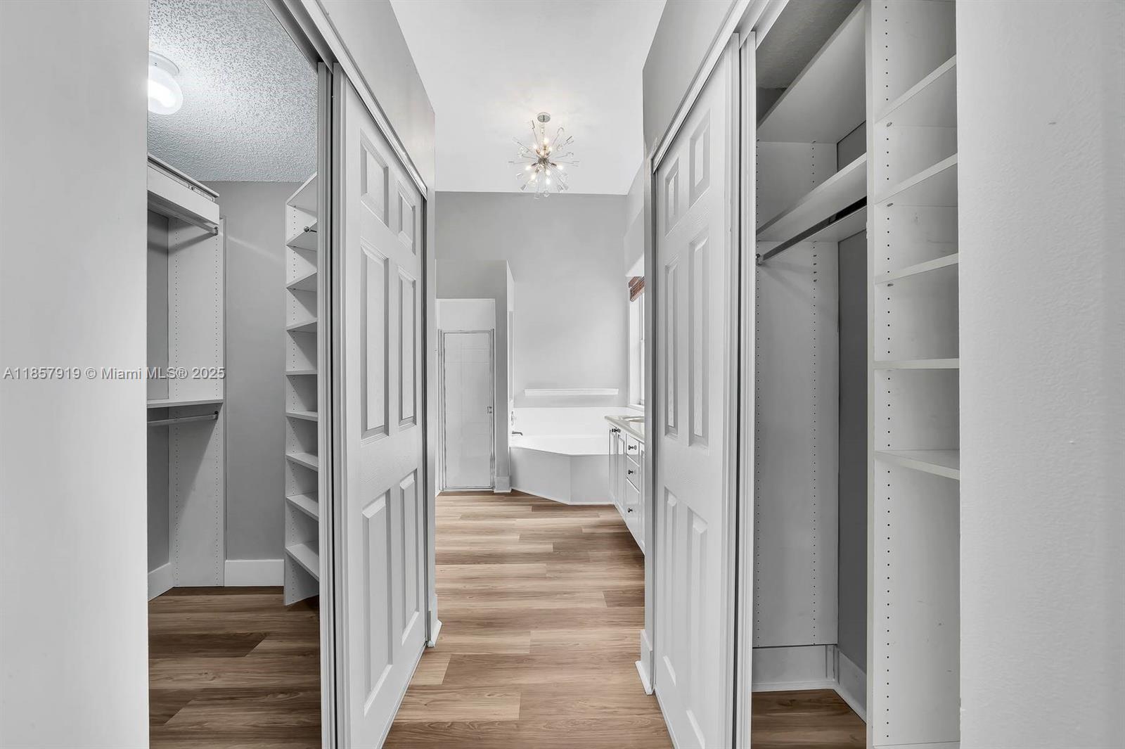 5323 SW 34th Way Hollywood, FL 33312