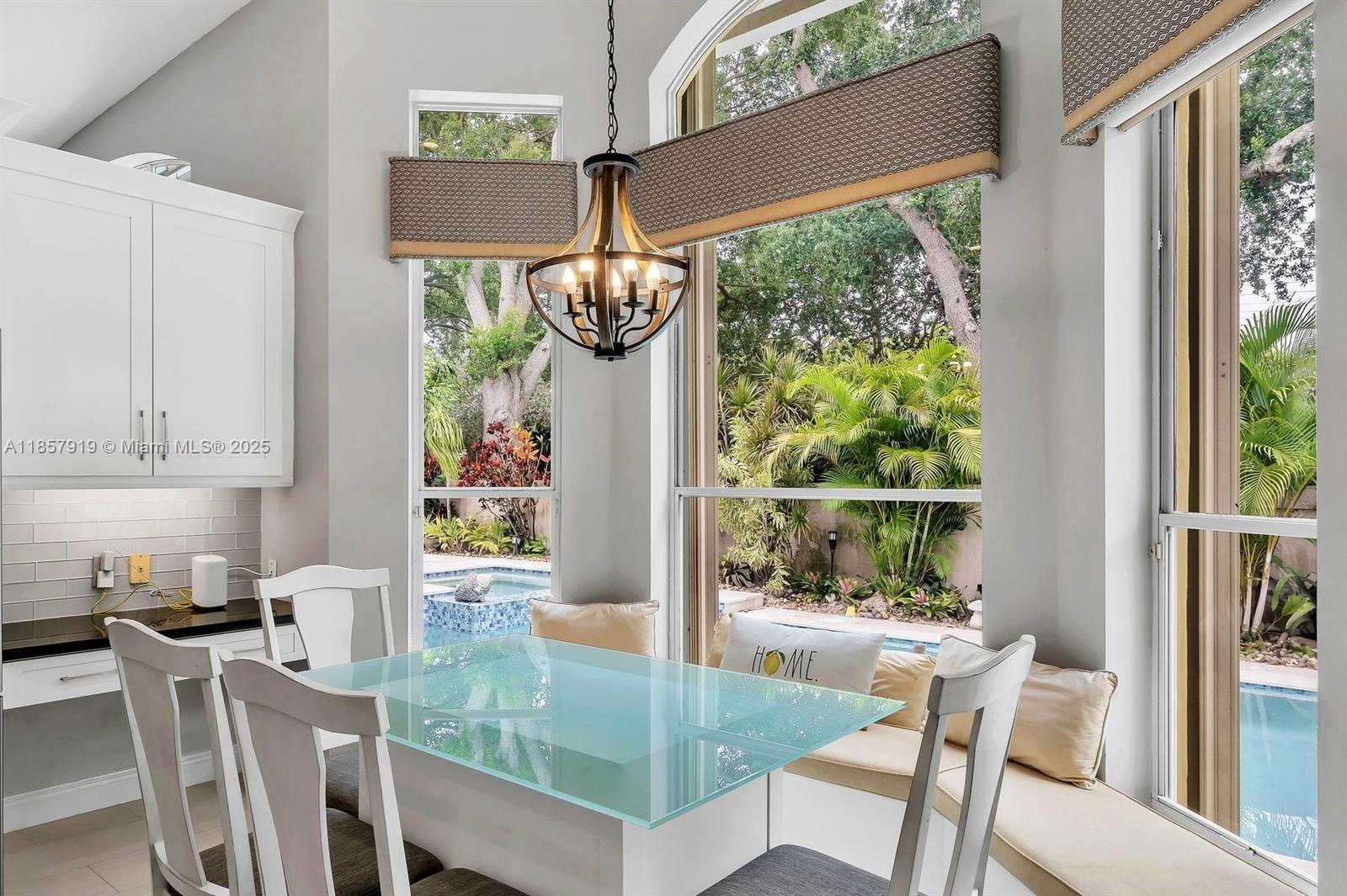 5323 SW 34th Way Hollywood, FL 33312