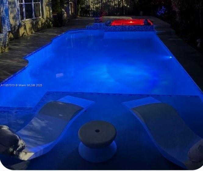 5323 SW 34th Way Hollywood, FL 33312