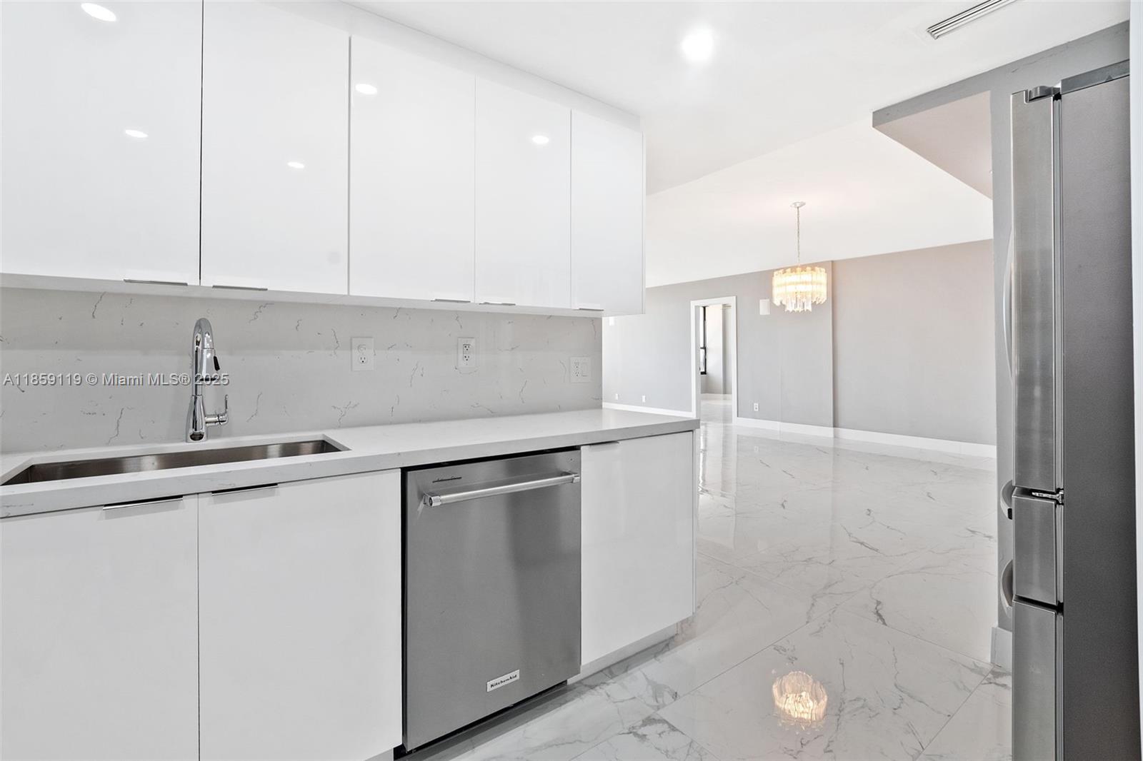 780 NE 69th St #905 Miami, FL 33138