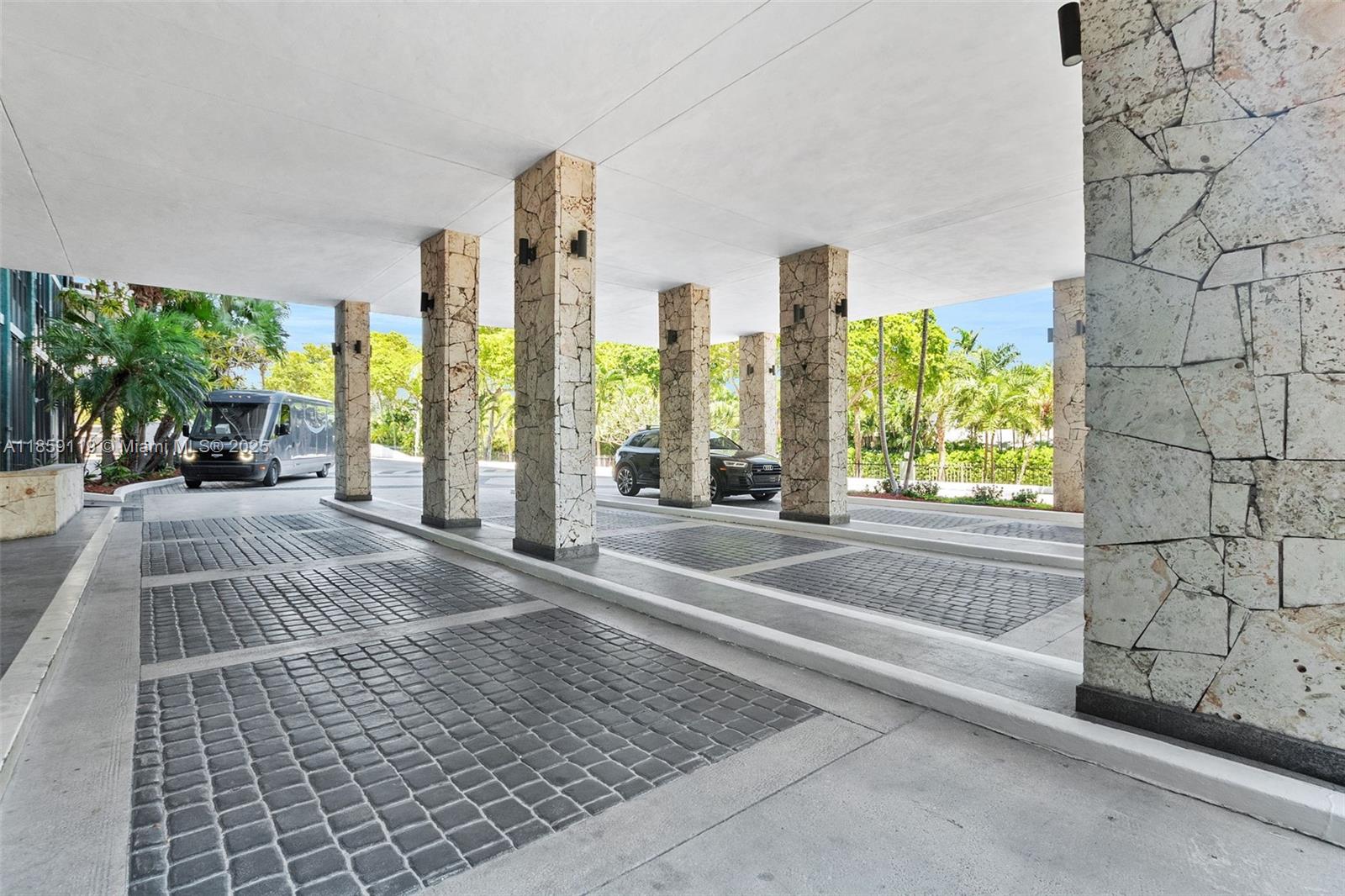 780 NE 69th St #905 Miami, FL 33138