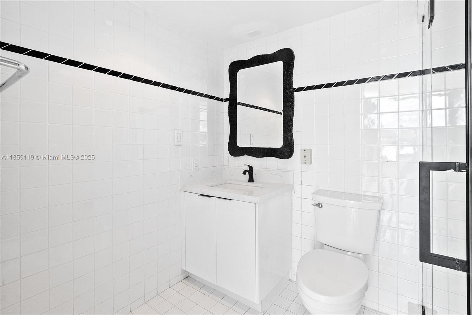 780 NE 69th St #905 Miami, FL 33138