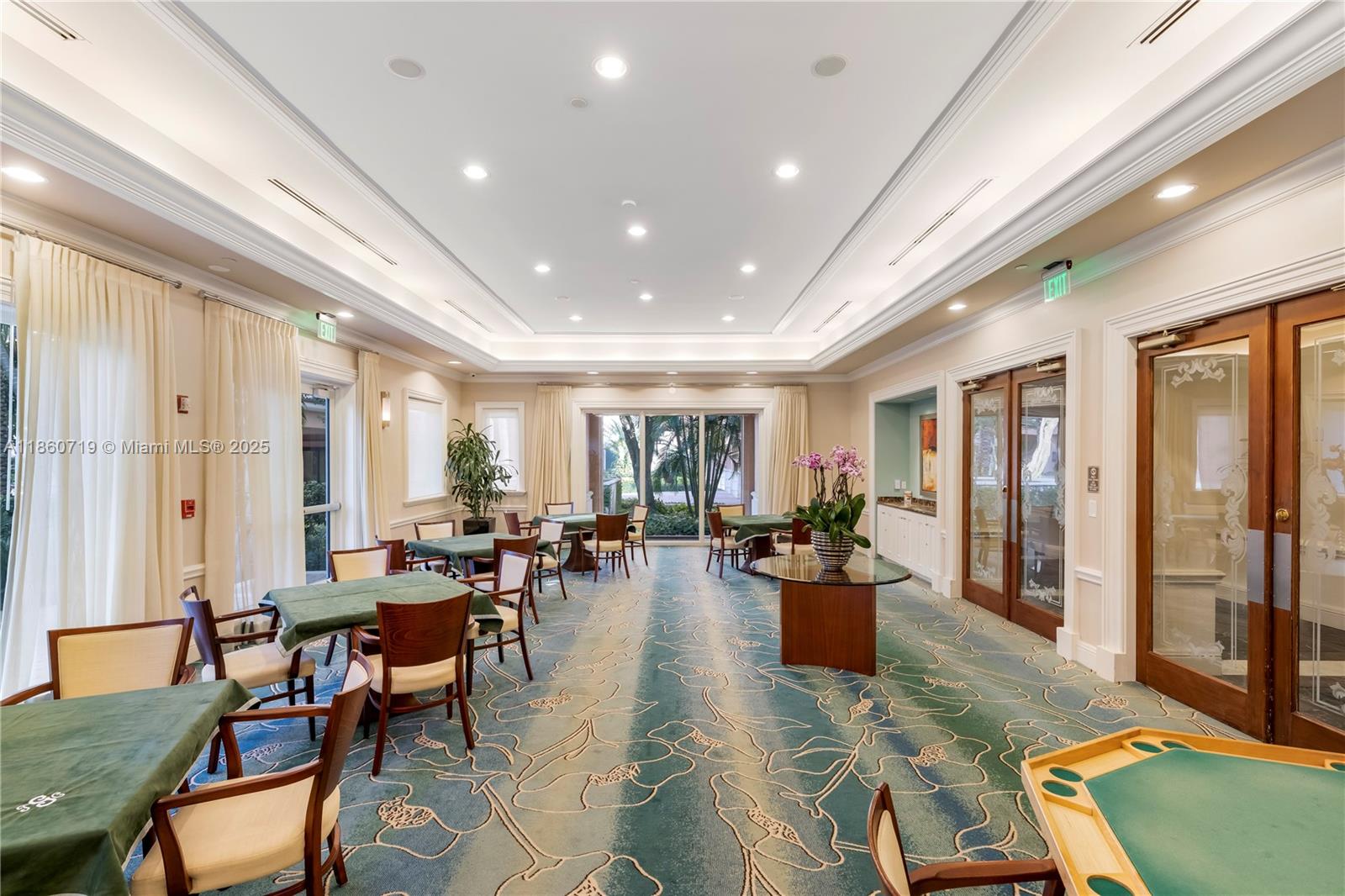 image The Gables Club29
