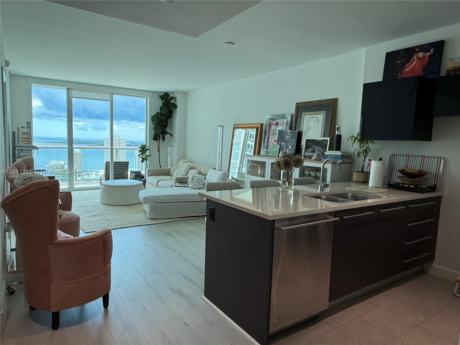 500 Brickell Ave #3100
