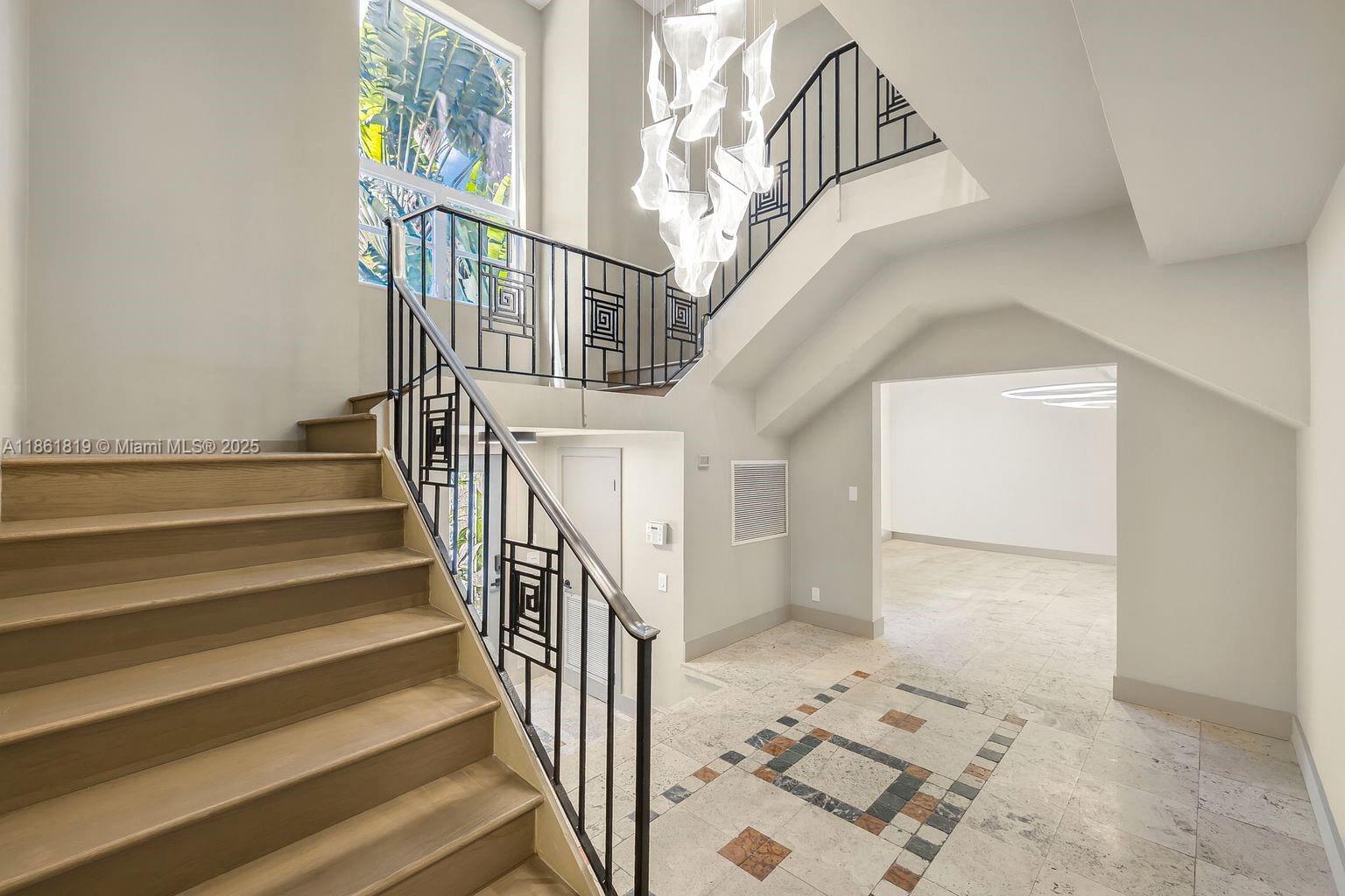 3180 N Bay Rd Miami Beach, FL 33140 3180 N Bay Rd Miami Beach, FL 33140