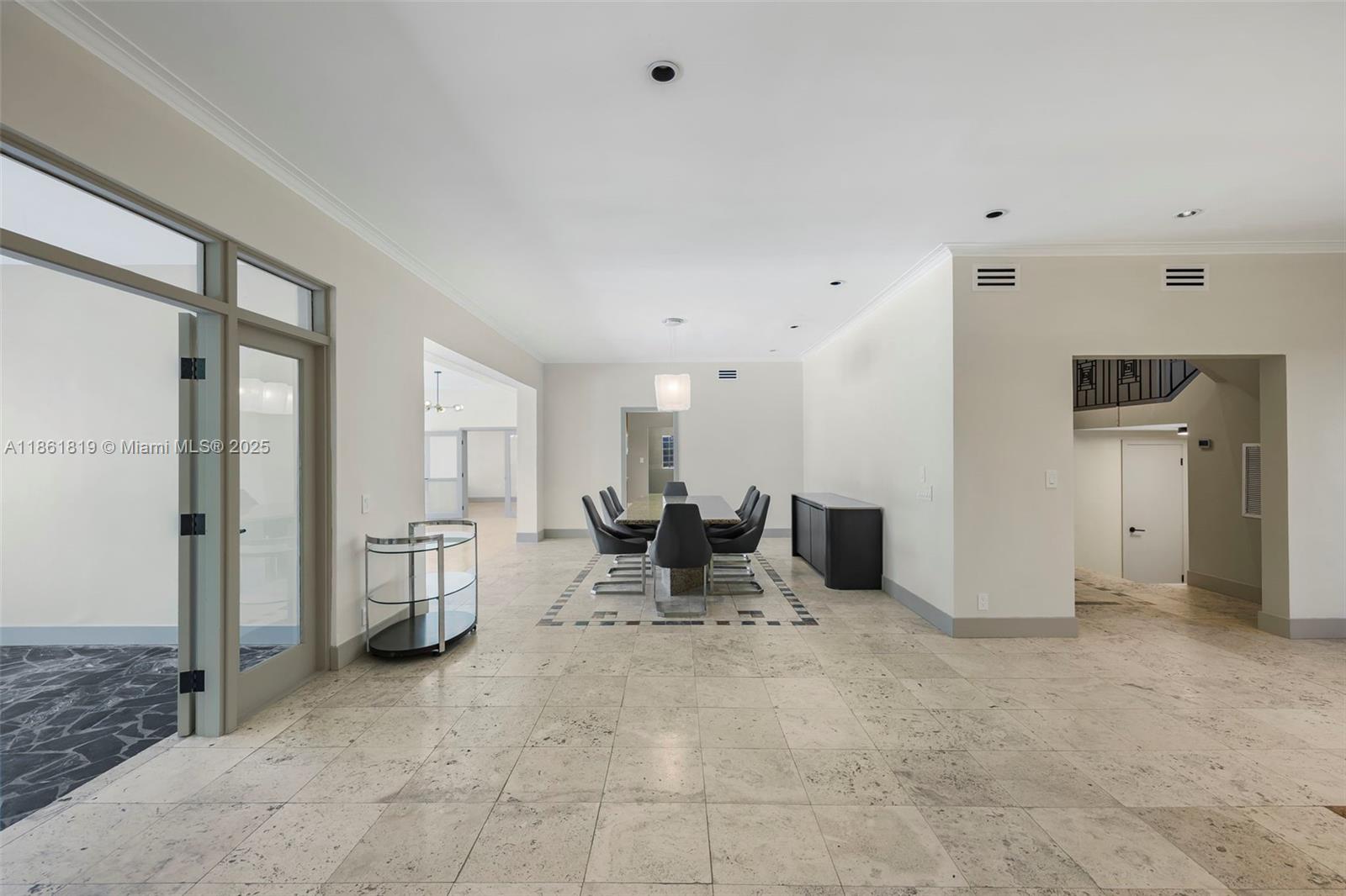 3180 N Bay Rd Miami Beach, FL 33140 3180 N Bay Rd Miami Beach, FL 33140