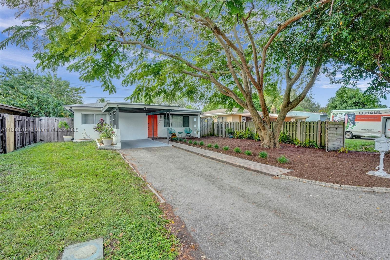 1605 NW 7th Ter Fort Lauderdale, FL 33311