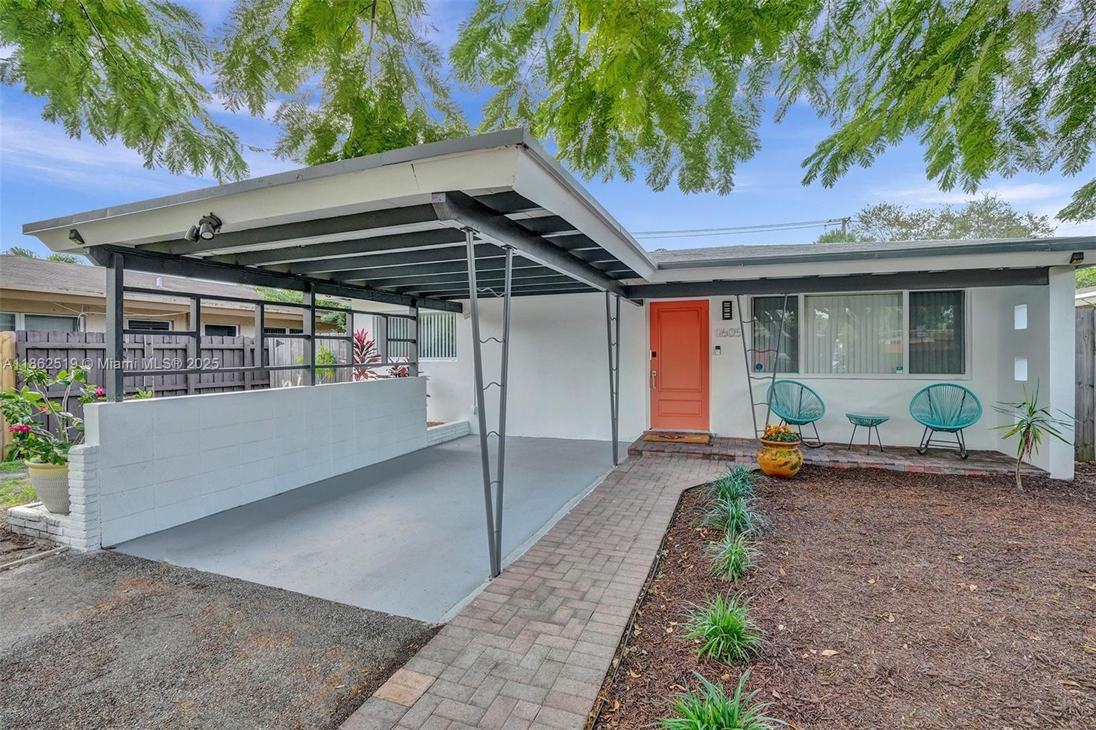 1605 NW 7th Ter Fort Lauderdale, FL 33311