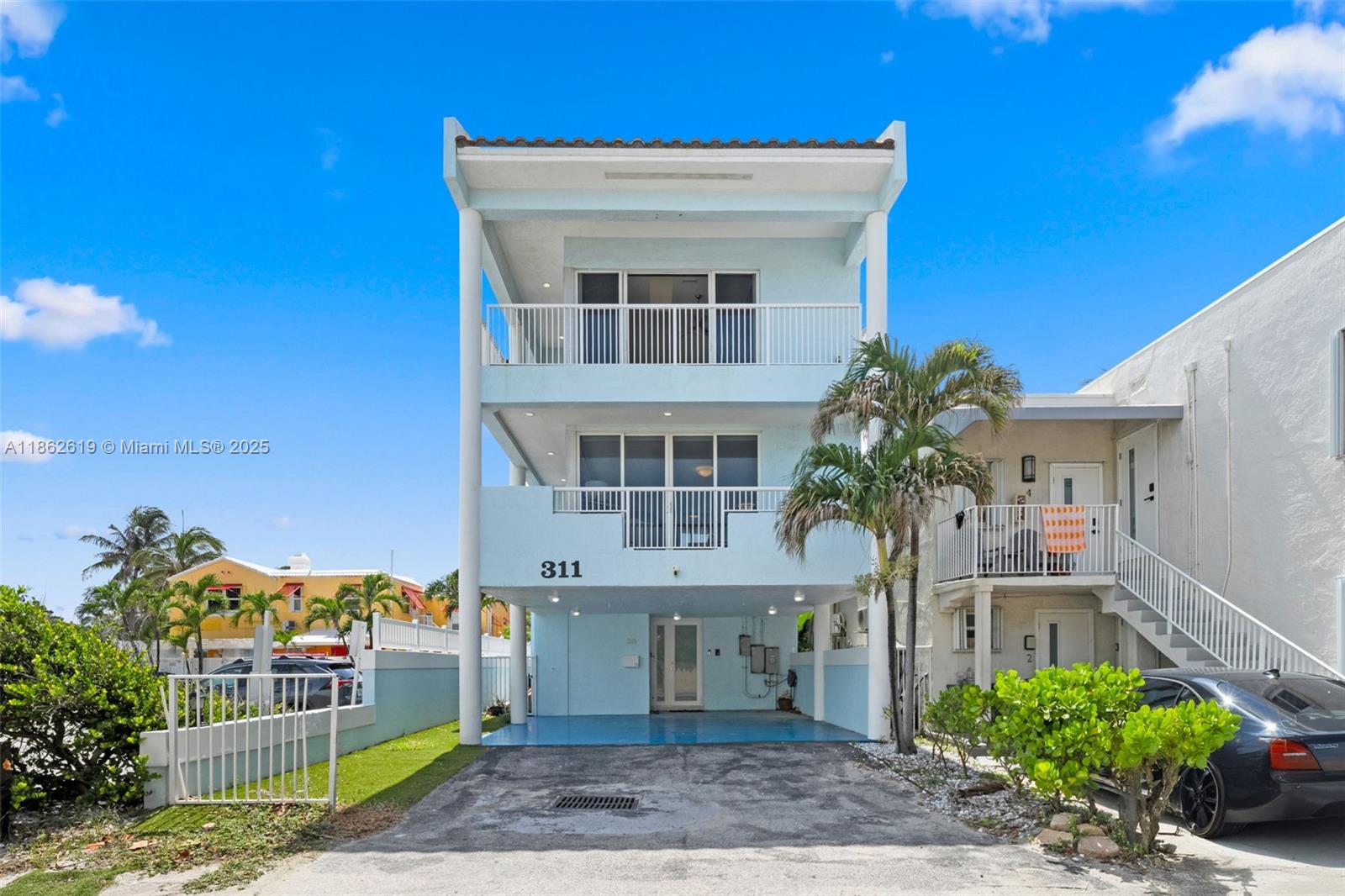 311 N Surf Rd #311 Hollywood, FL 33019