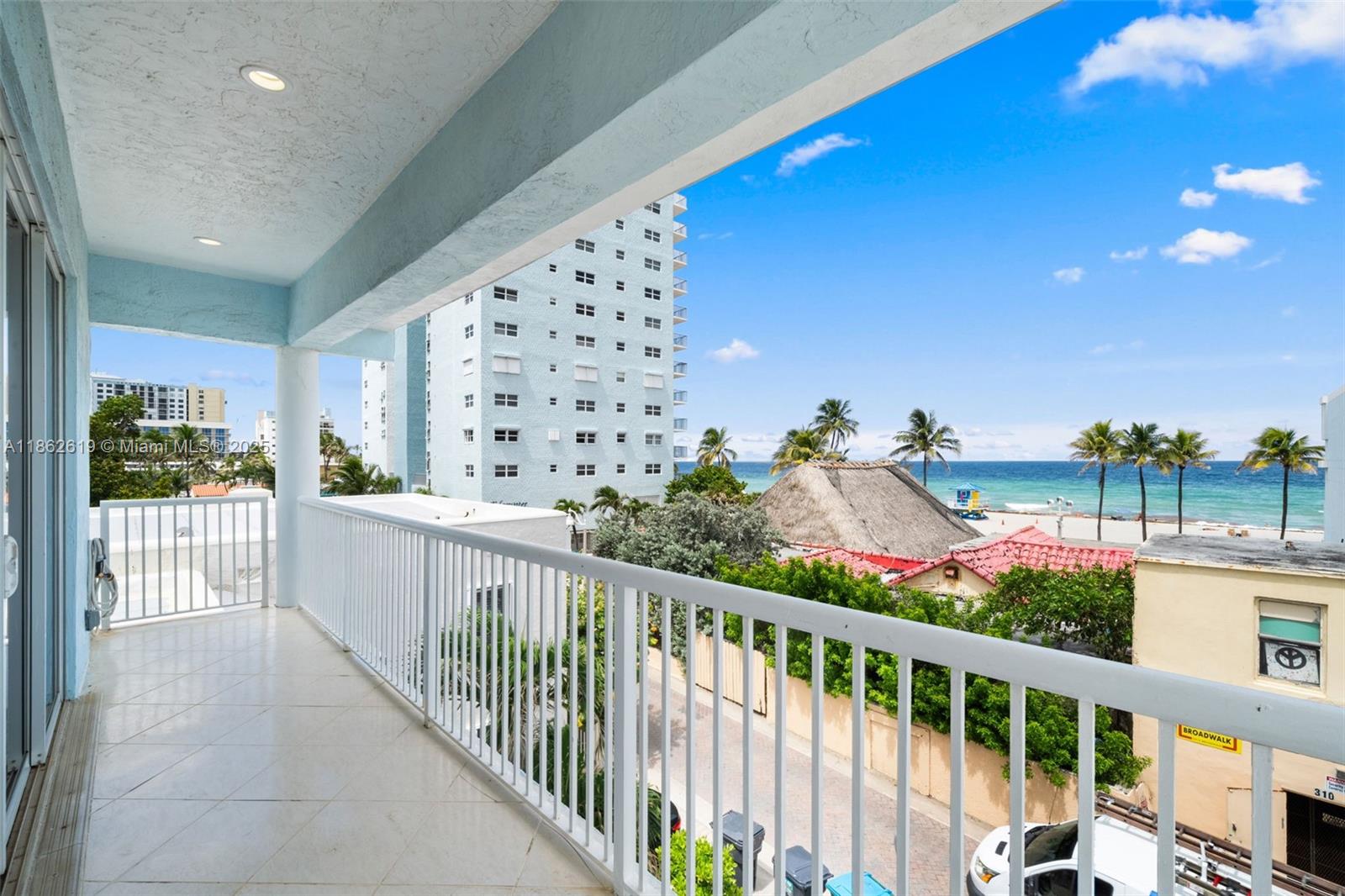 311 N Surf Rd #311 Hollywood, FL 33019