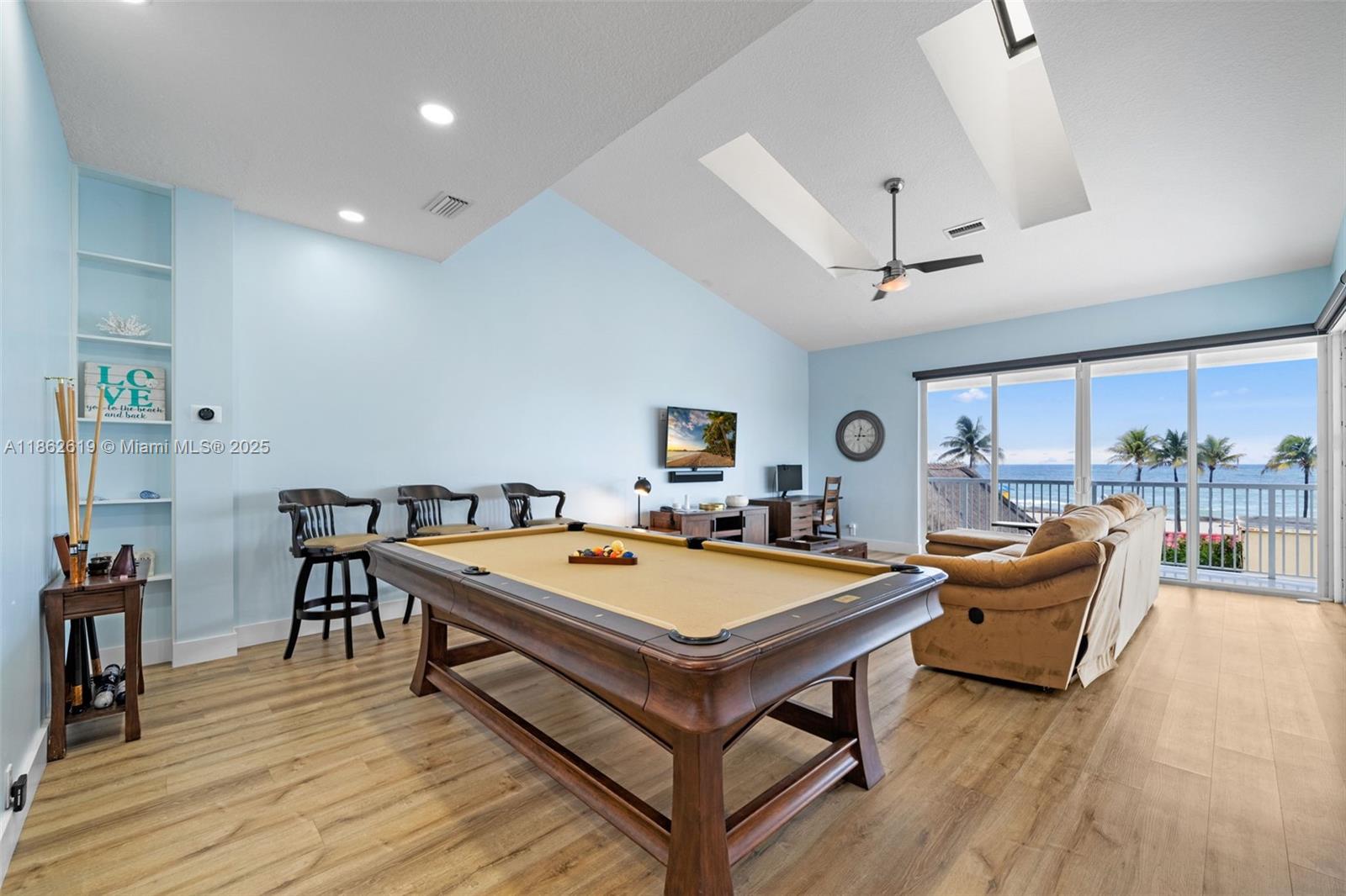 311 N Surf Rd #311 Hollywood, FL 33019