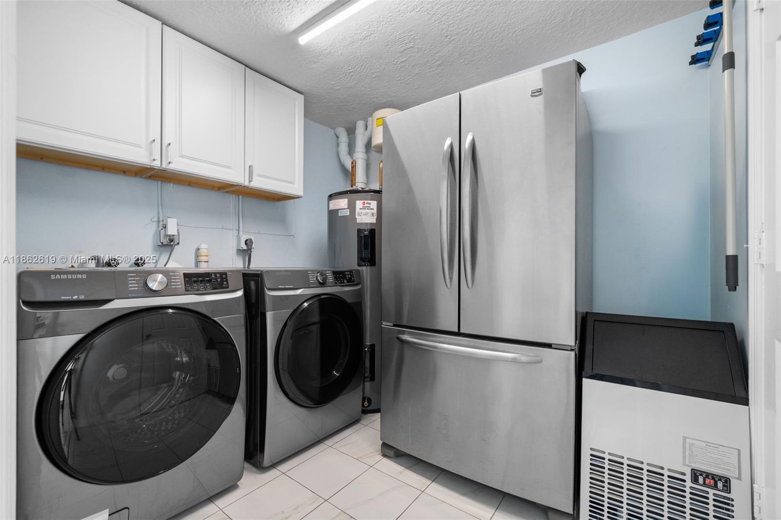 311 N Surf Rd #311 Hollywood, FL 33019