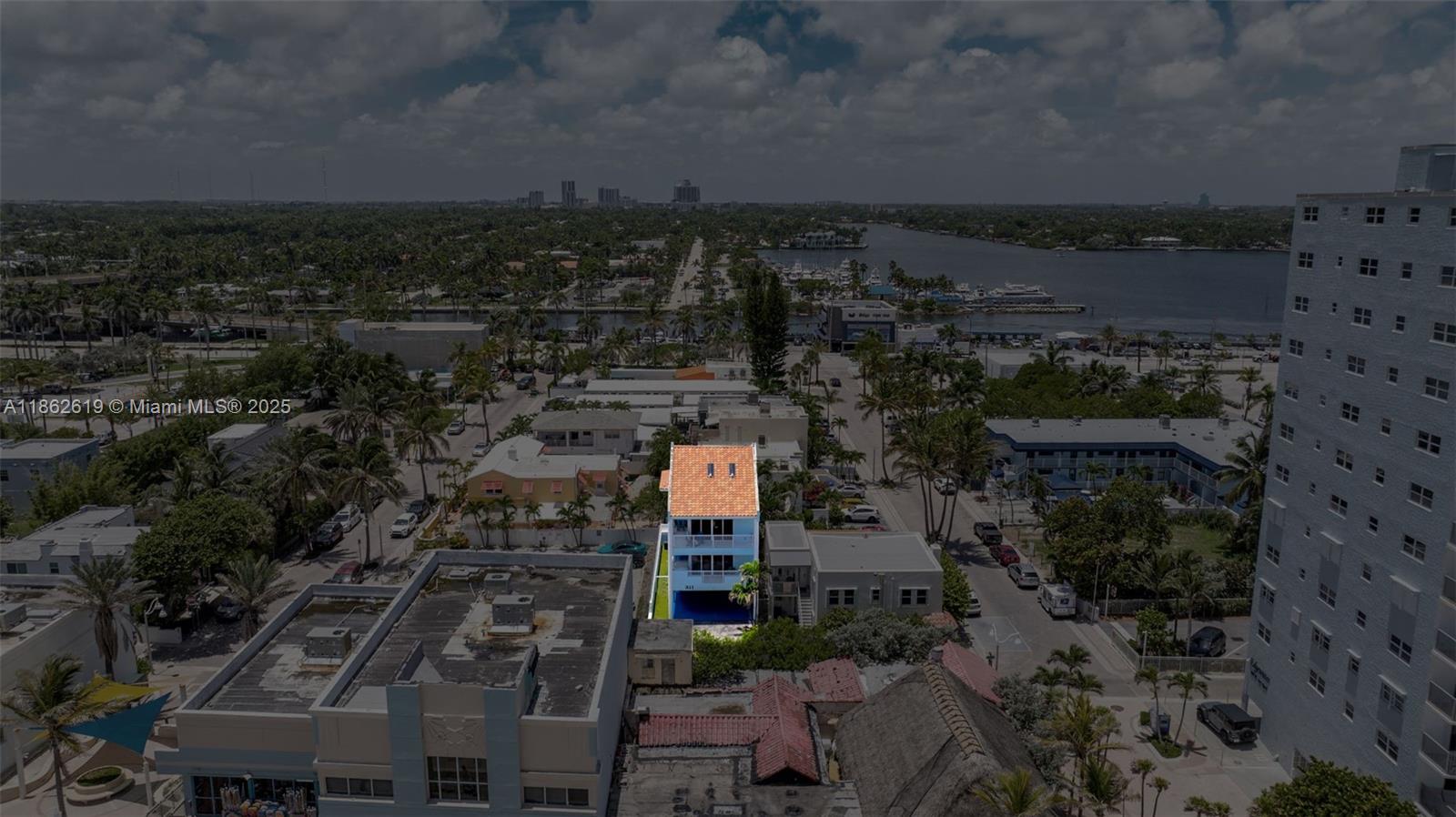 311 N Surf Rd #311 Hollywood, FL 33019