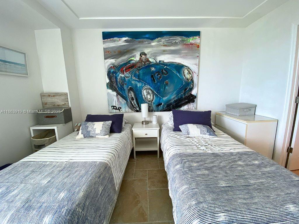 image Arlen House East8