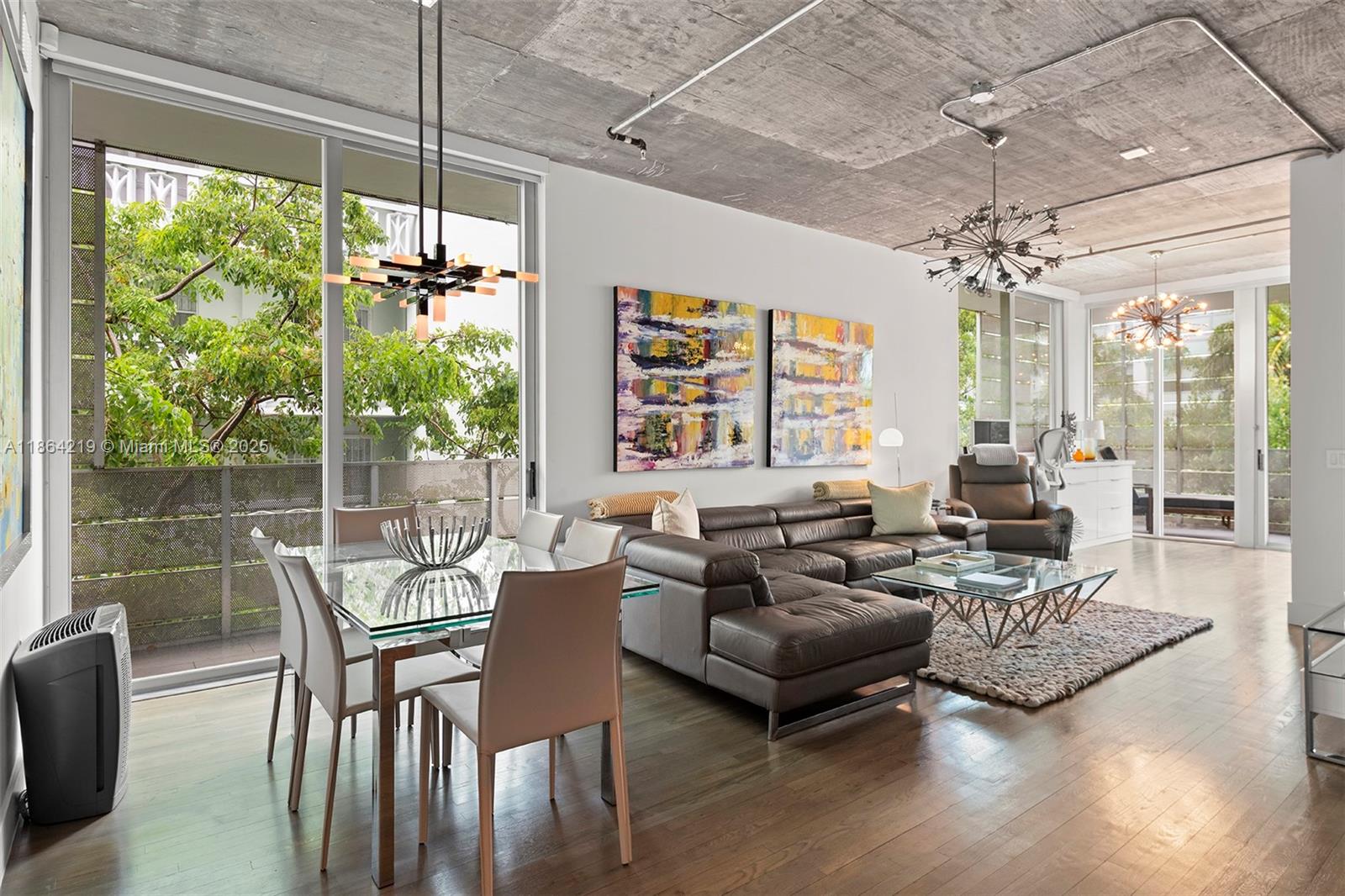 image The Montcllair Condo9