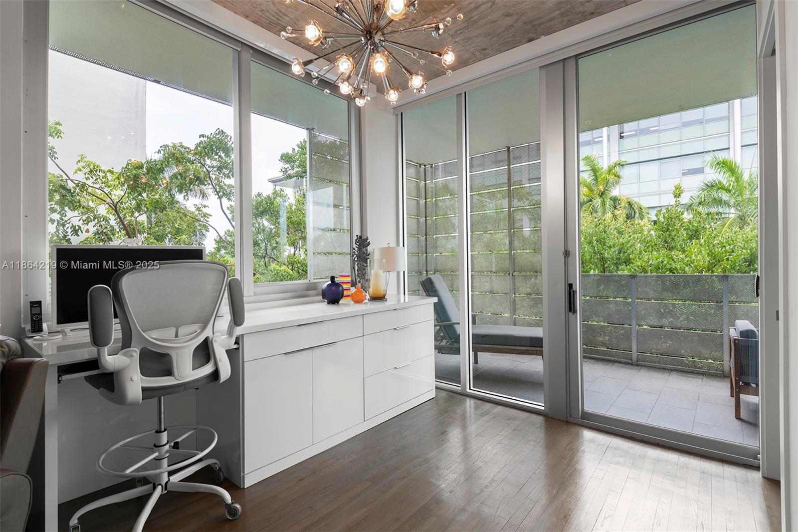 image The Montcllair Condo16