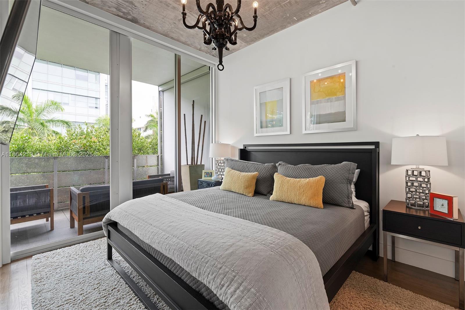 image The Montcllair Condo18