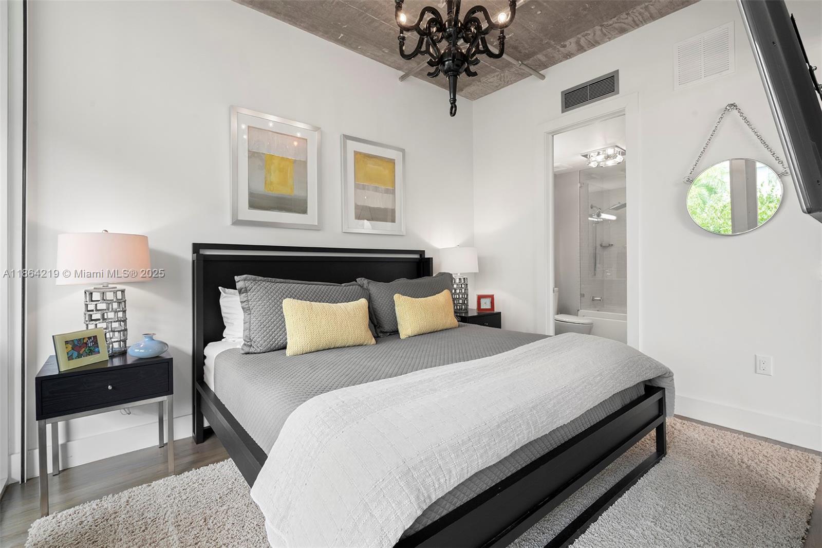 image The Montcllair Condo19