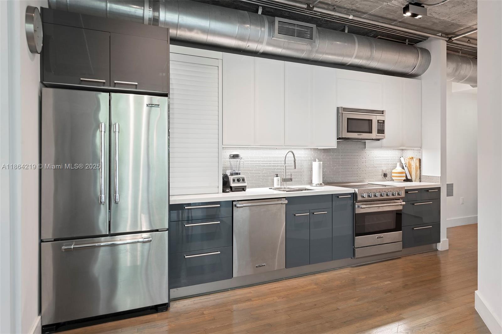 image The Montcllair Condo5