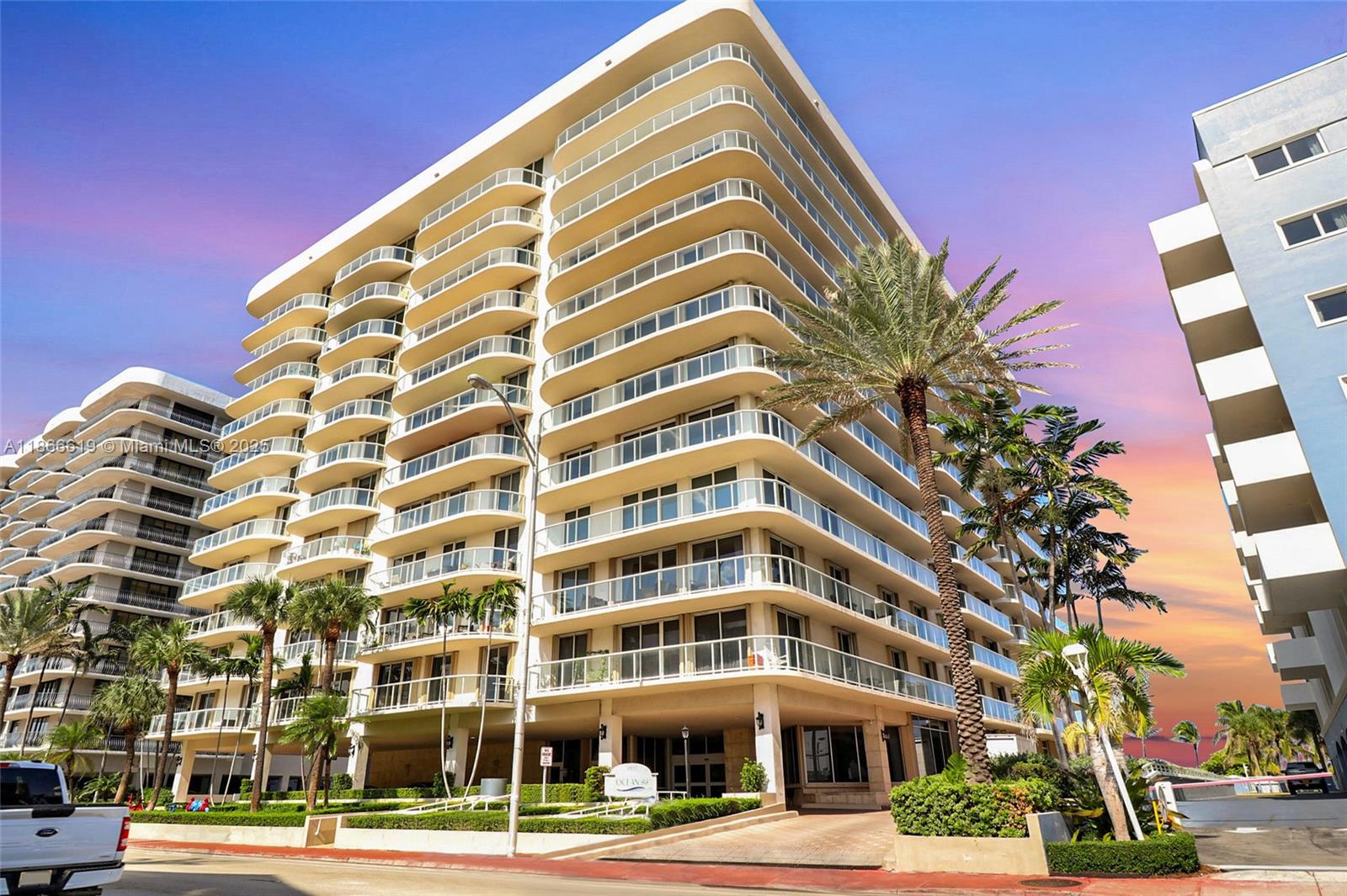 8855 Collins Ave #5A