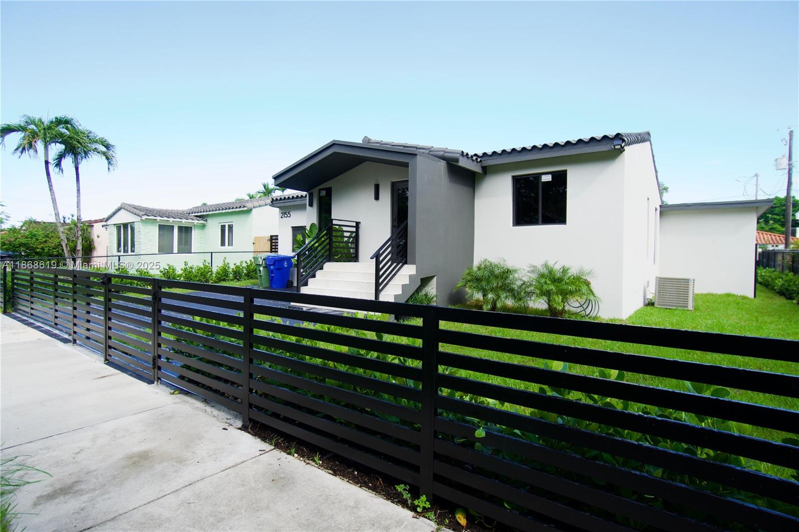 2155 SW 25th Ter Miami, FL 33133