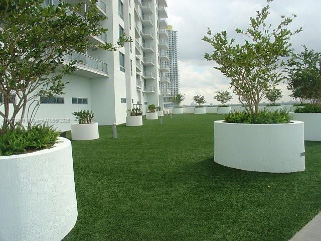image Ivy Condo22