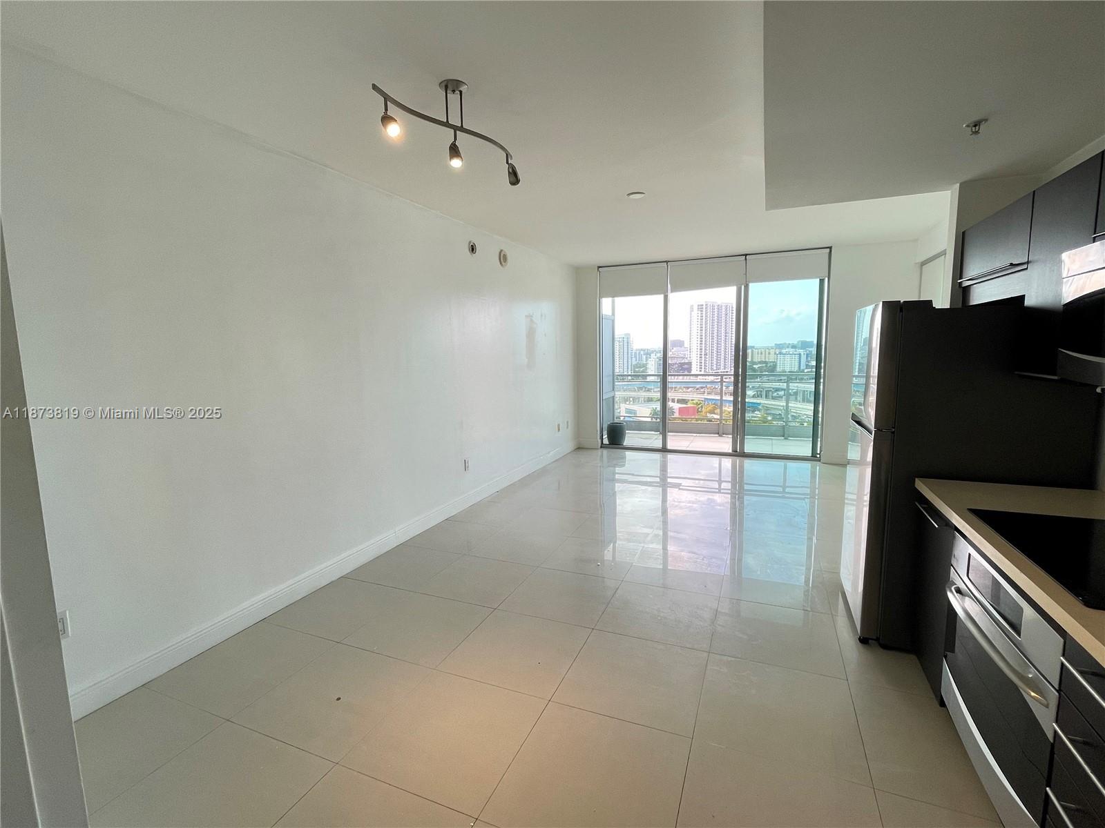 image Ivy Condo2