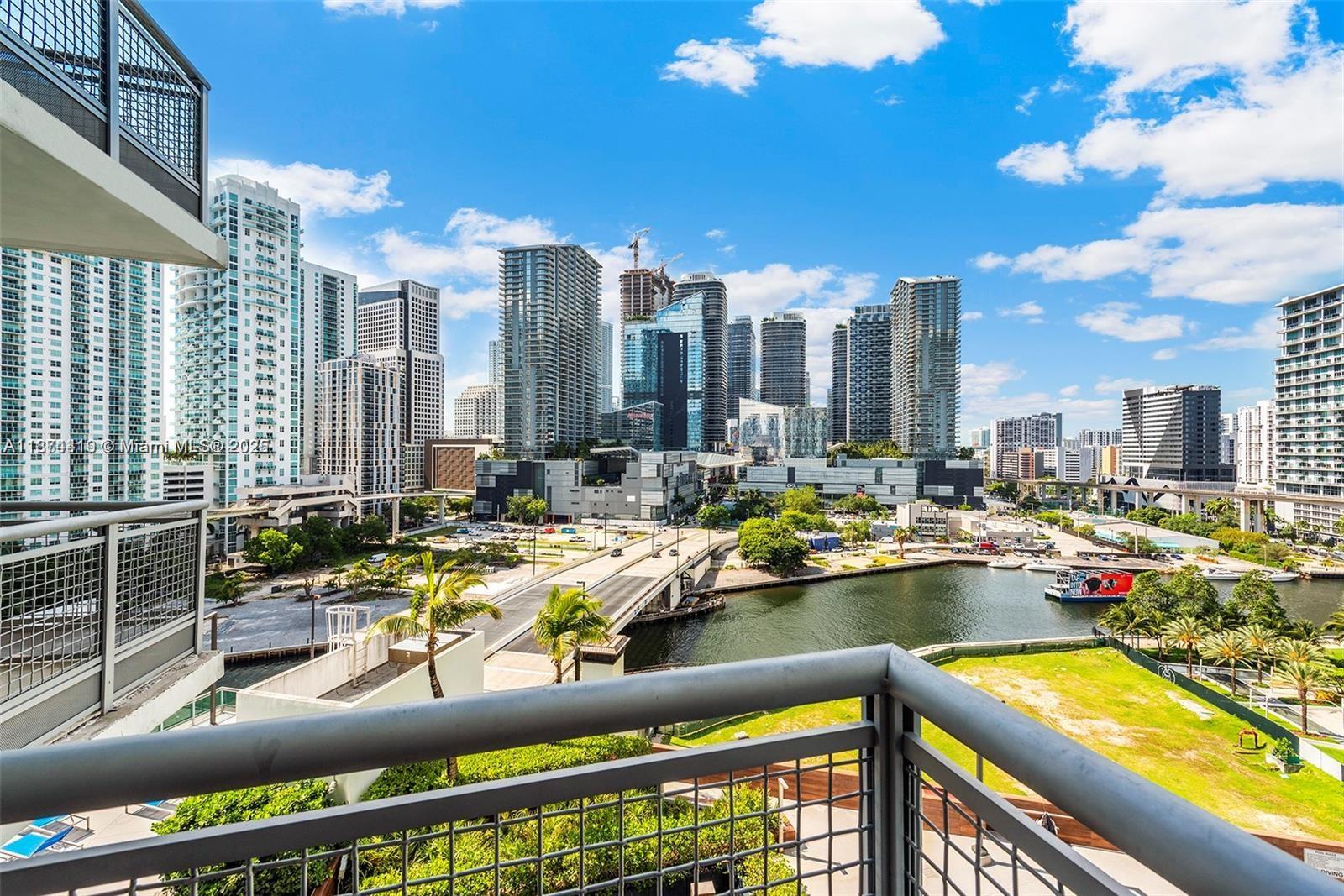 350 S Miami Ave #1404