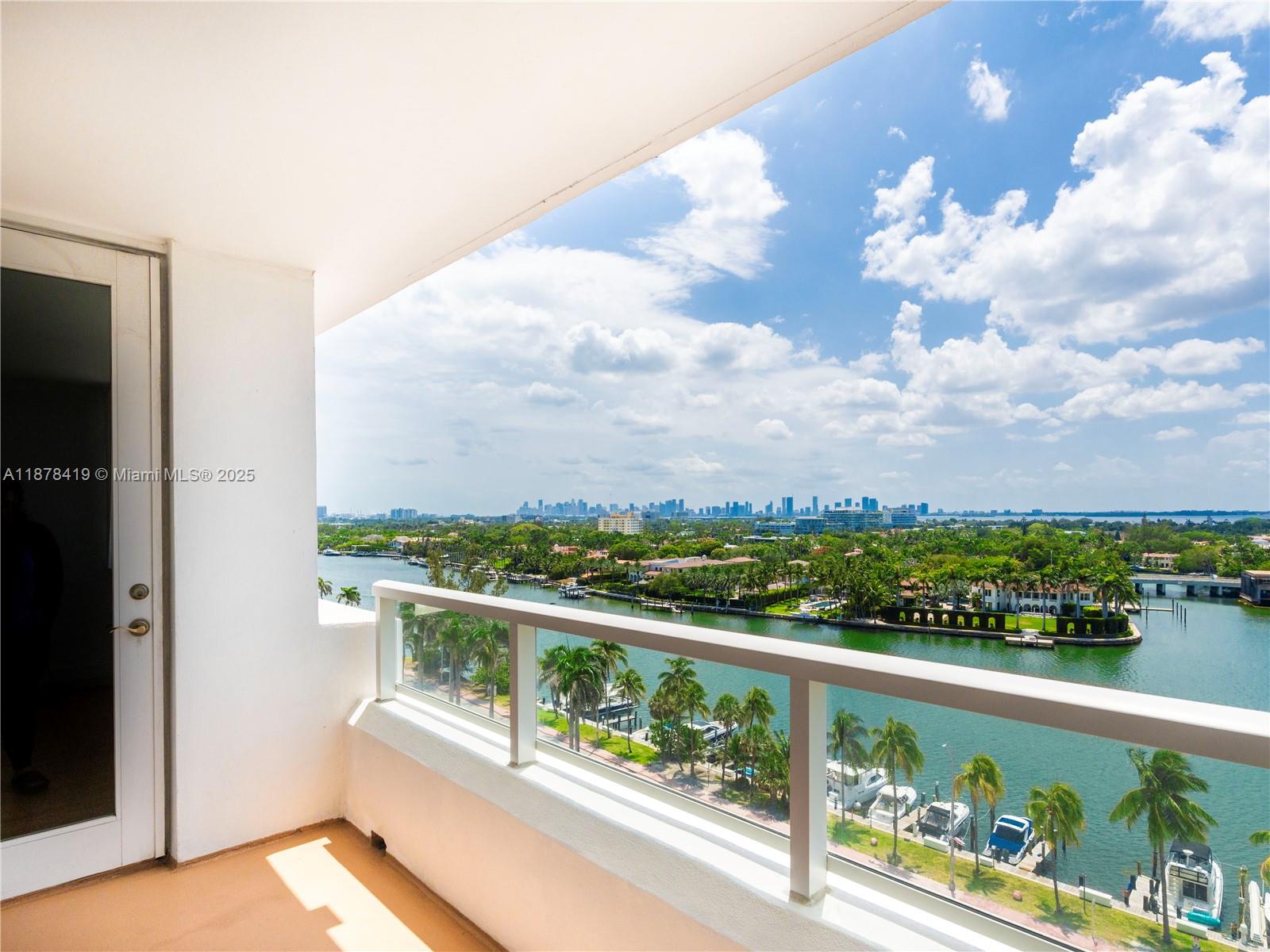 5005 Collins Ave #1105