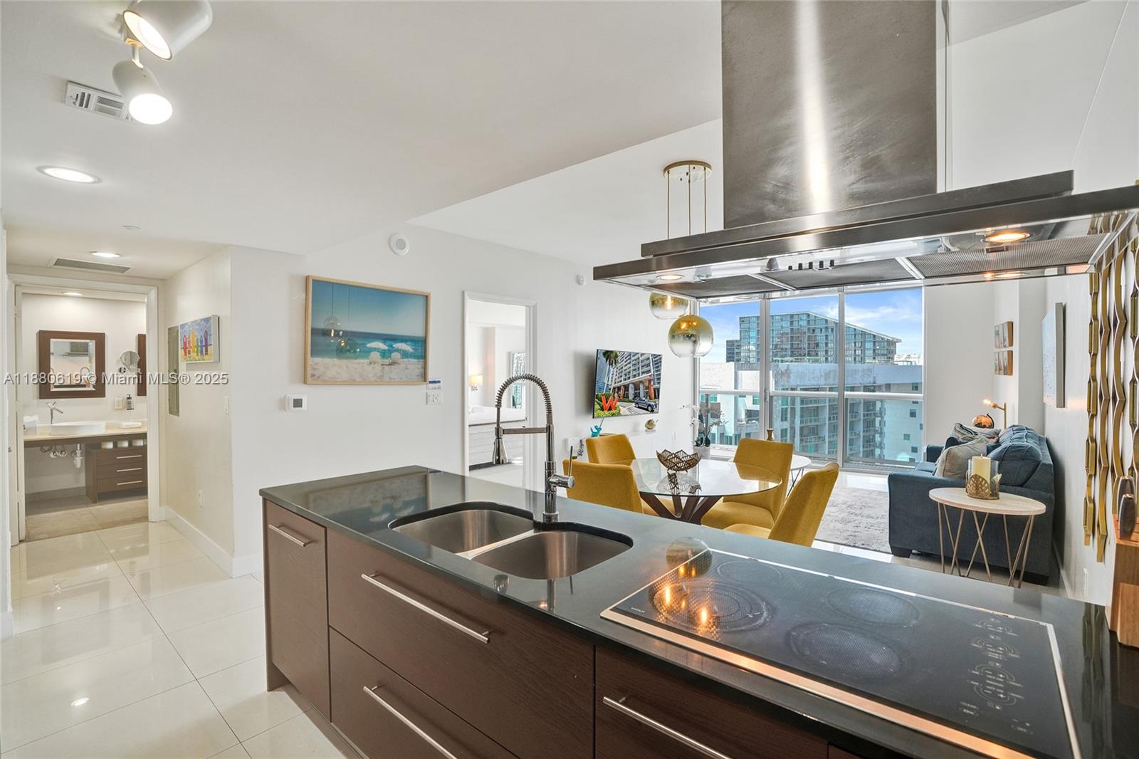image Icon Brickell9