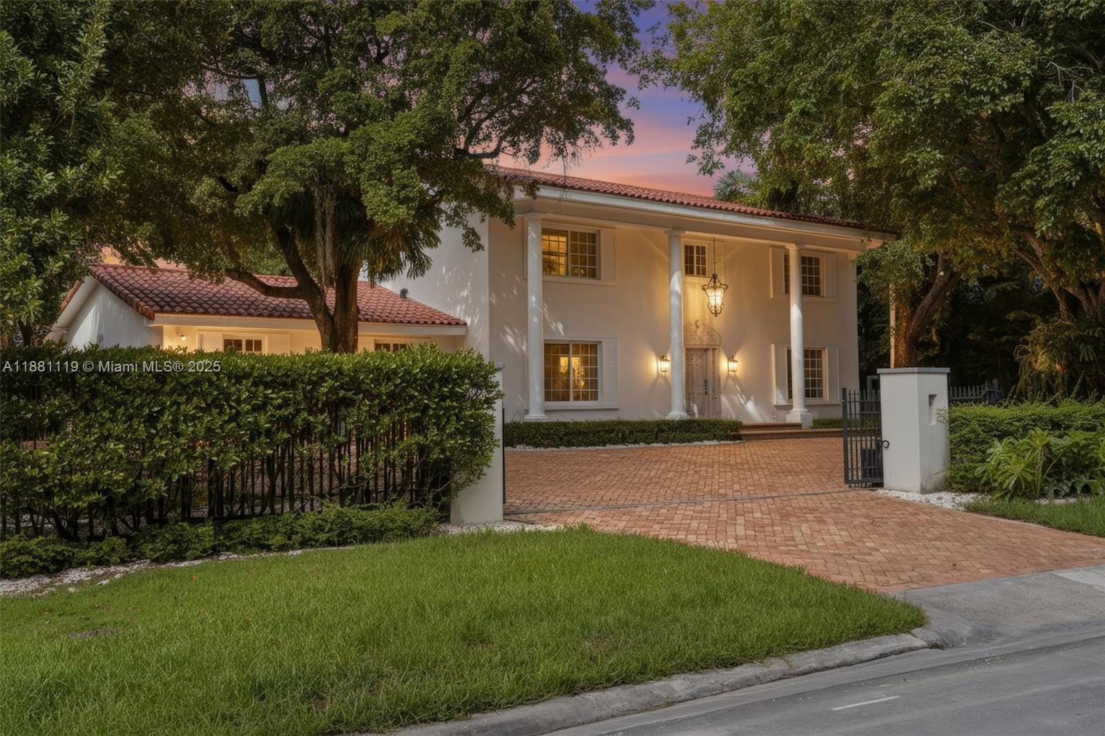 575 Bay Pt Rd Miami, FL 33137 575 Bay Pt Rd Miami, FL 33137