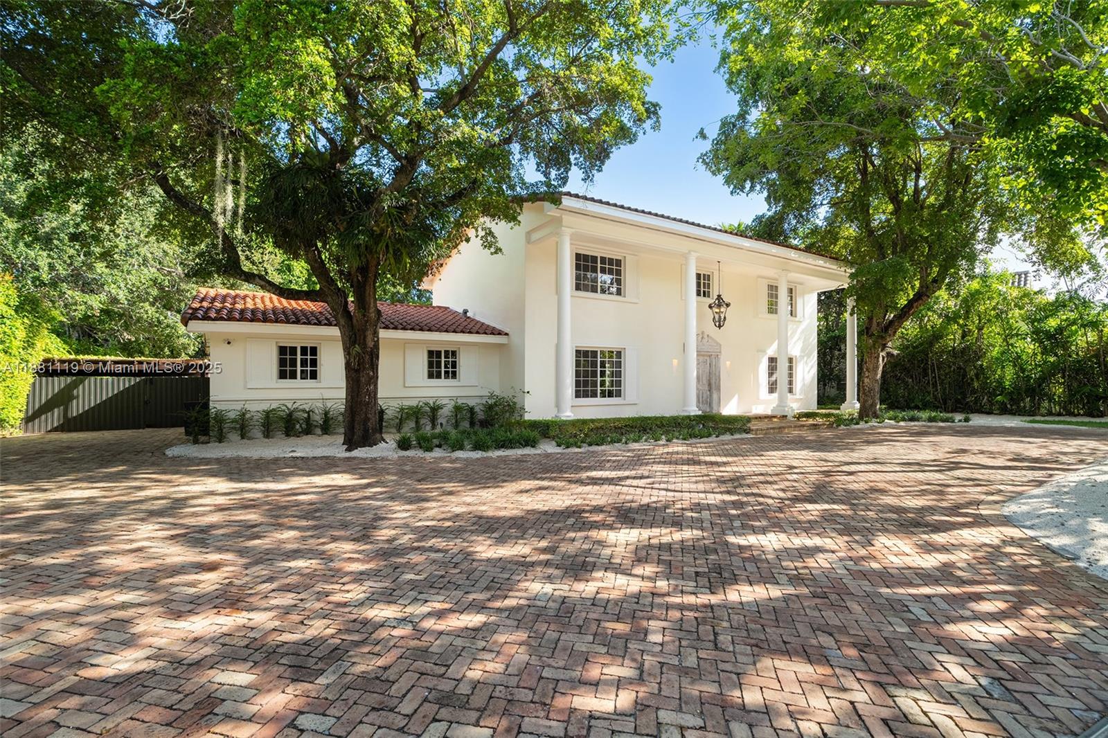 575 Bay Pt Rd Miami, FL 33137 575 Bay Pt Rd Miami, FL 33137