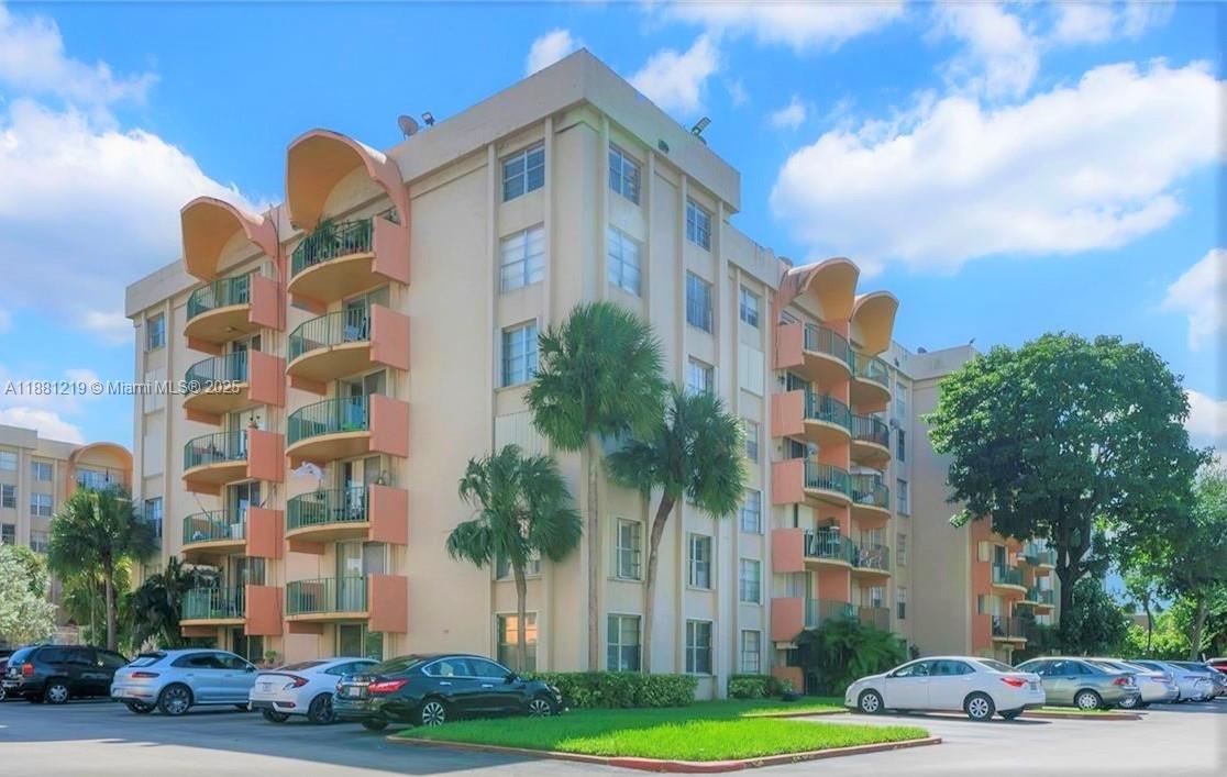 9320 Fontainebleau Blvd #404