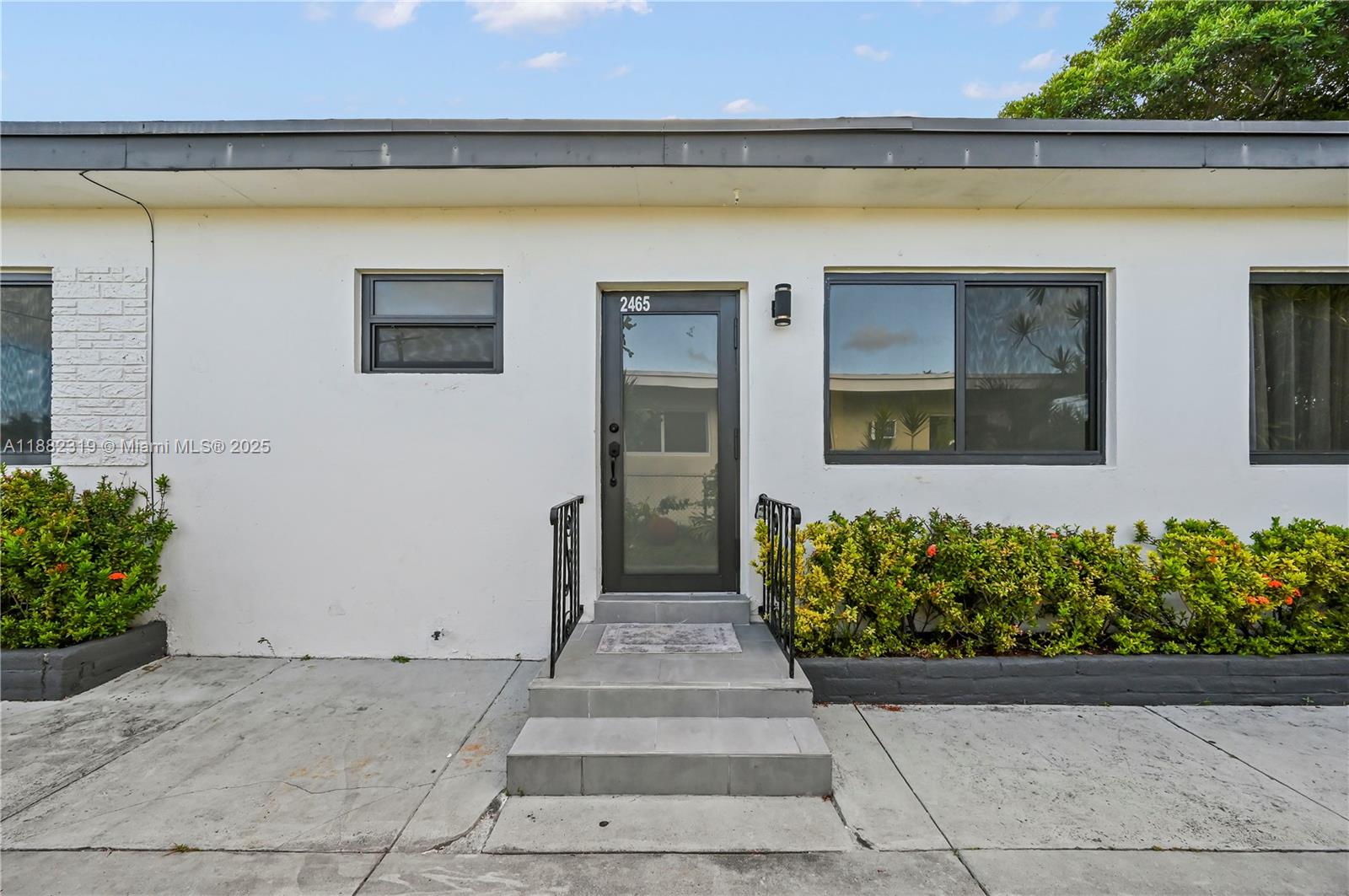 2465 NW 35th St #FRONT