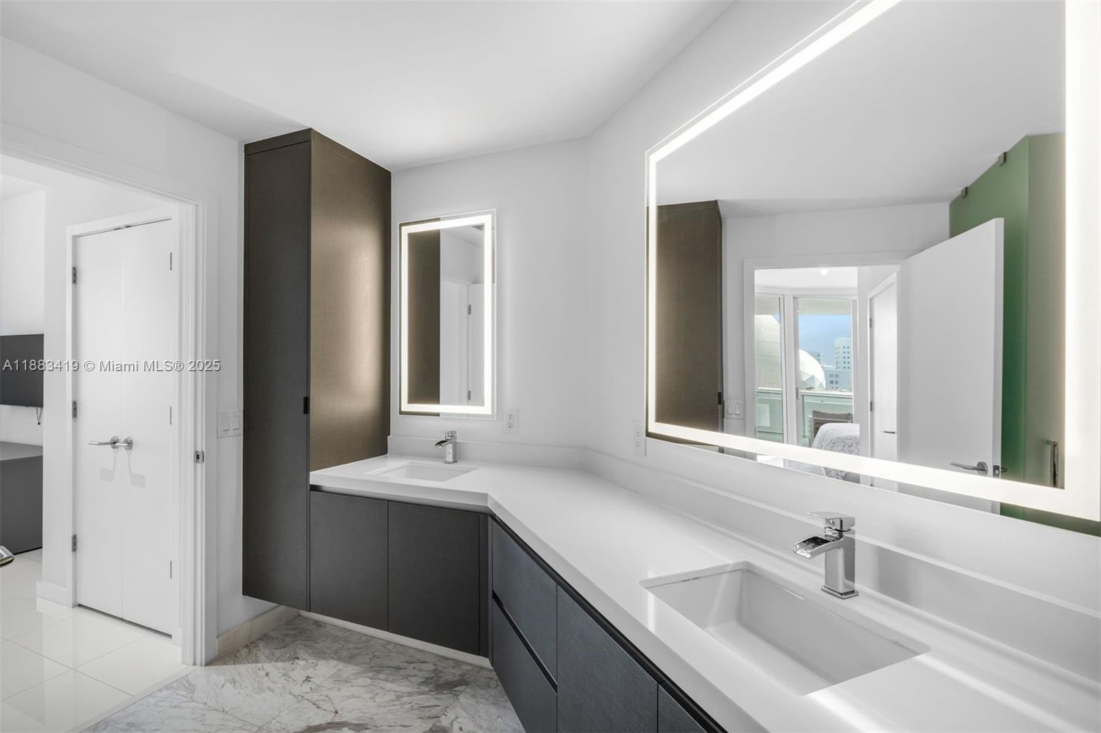 image Paramount Miami Worldcent23