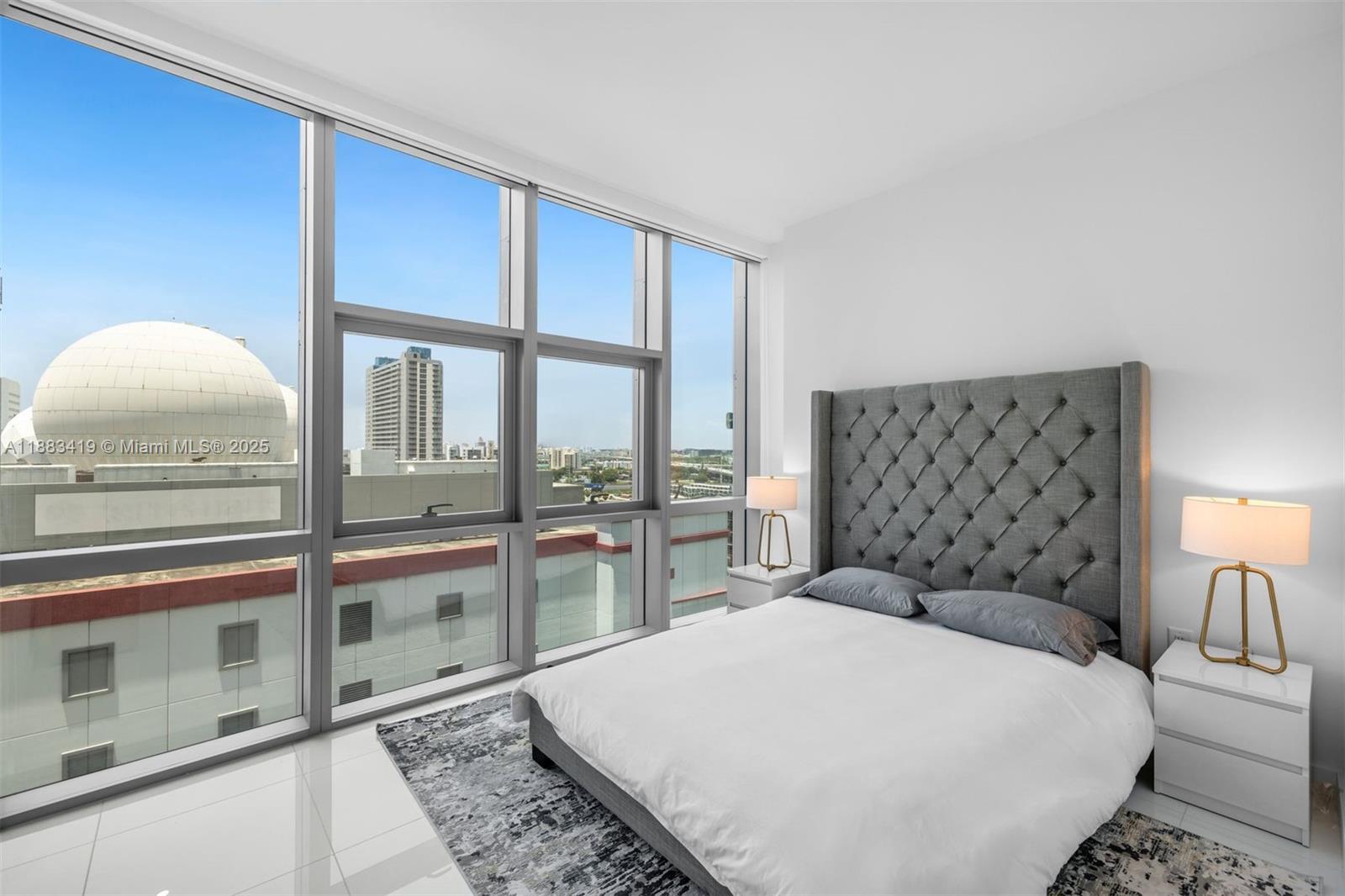 image Paramount Miami Worldcent30