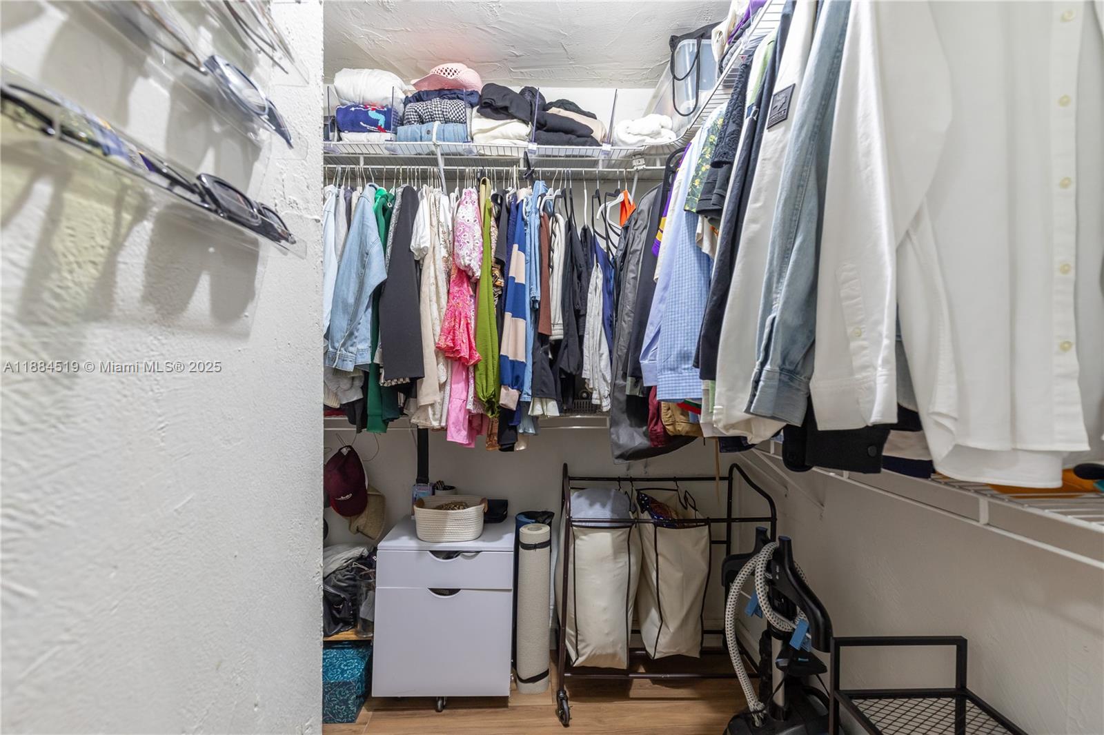 6884 N Kendall Dr #C401 Pinecrest, FL 33156