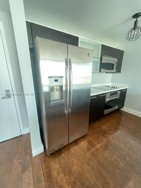 90 SW 3rd St #4208