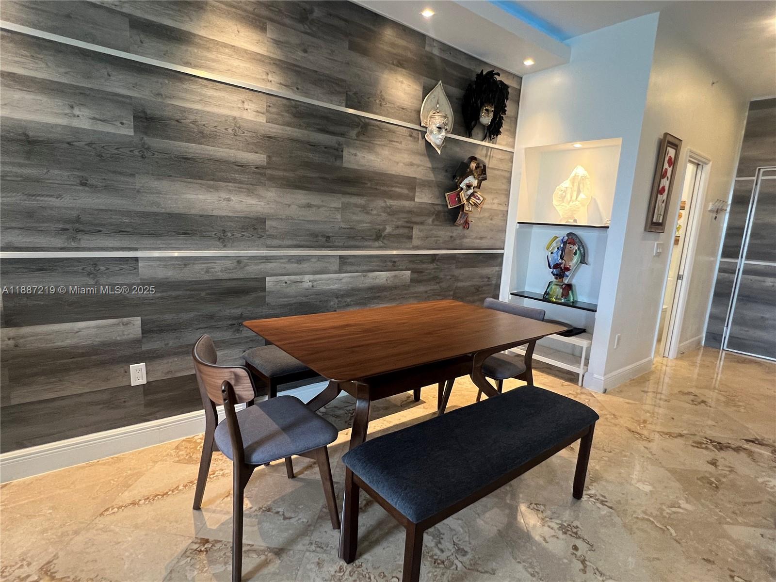 6917 Collins Ave #PH09 Miami Beach, FL 33141