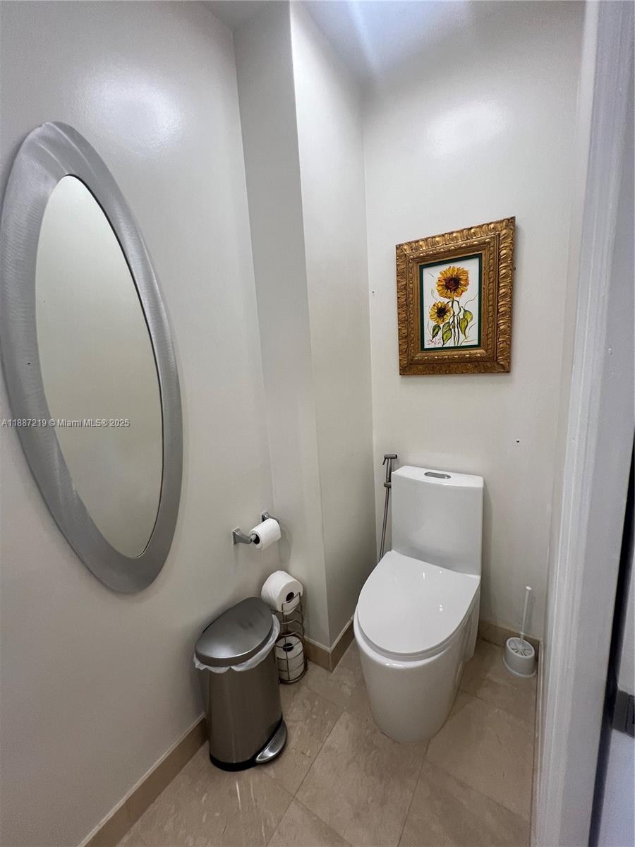 6917 Collins Ave #PH09 Miami Beach, FL 33141