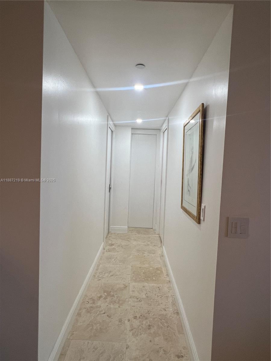 6917 Collins Ave #PH09 Miami Beach, FL 33141