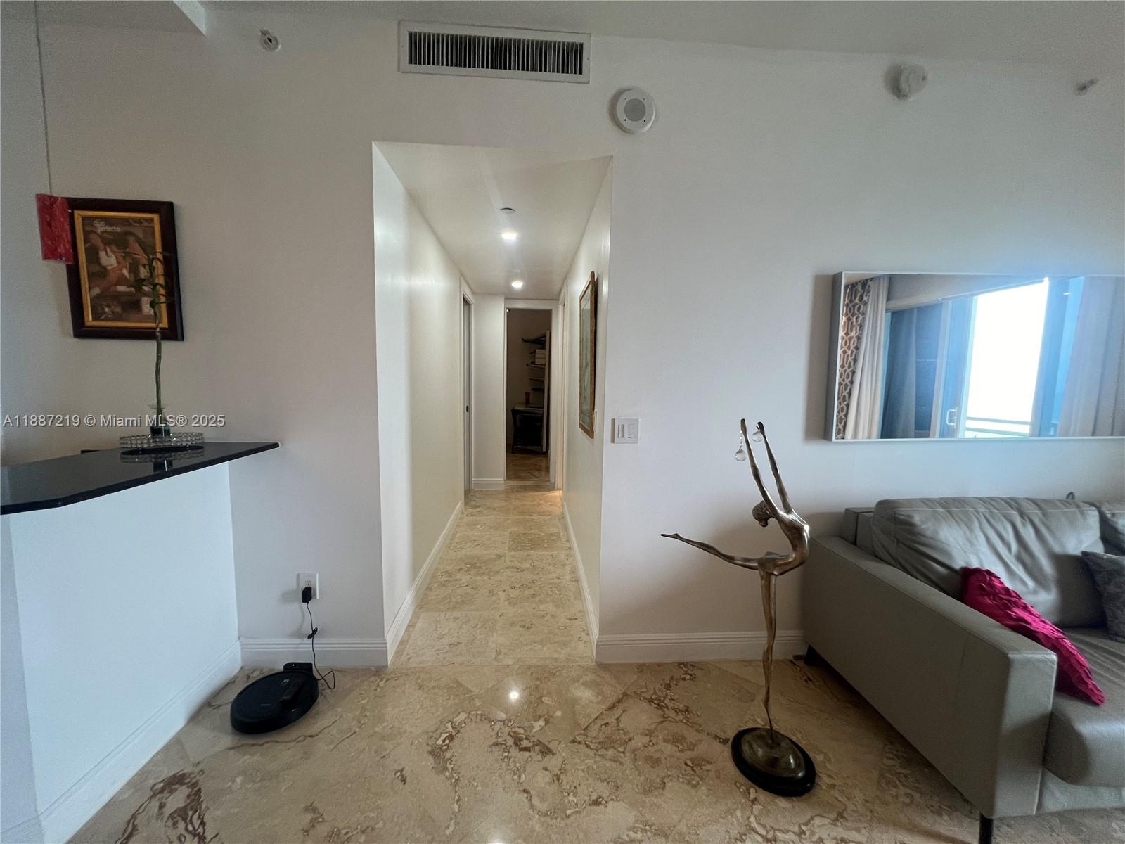 6917 Collins Ave #PH09 Miami Beach, FL 33141