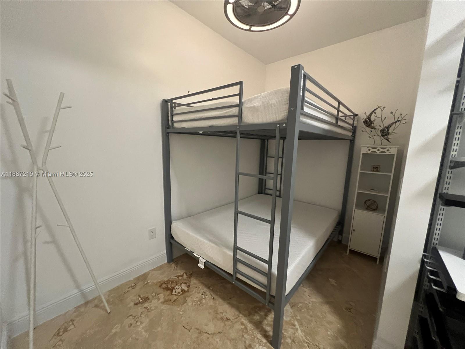 6917 Collins Ave #PH09 Miami Beach, FL 33141