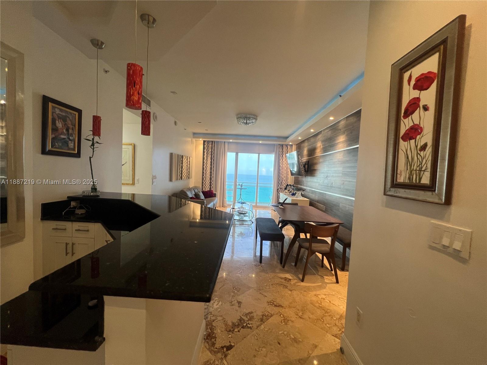 6917 Collins Ave #PH09 Miami Beach, FL 33141