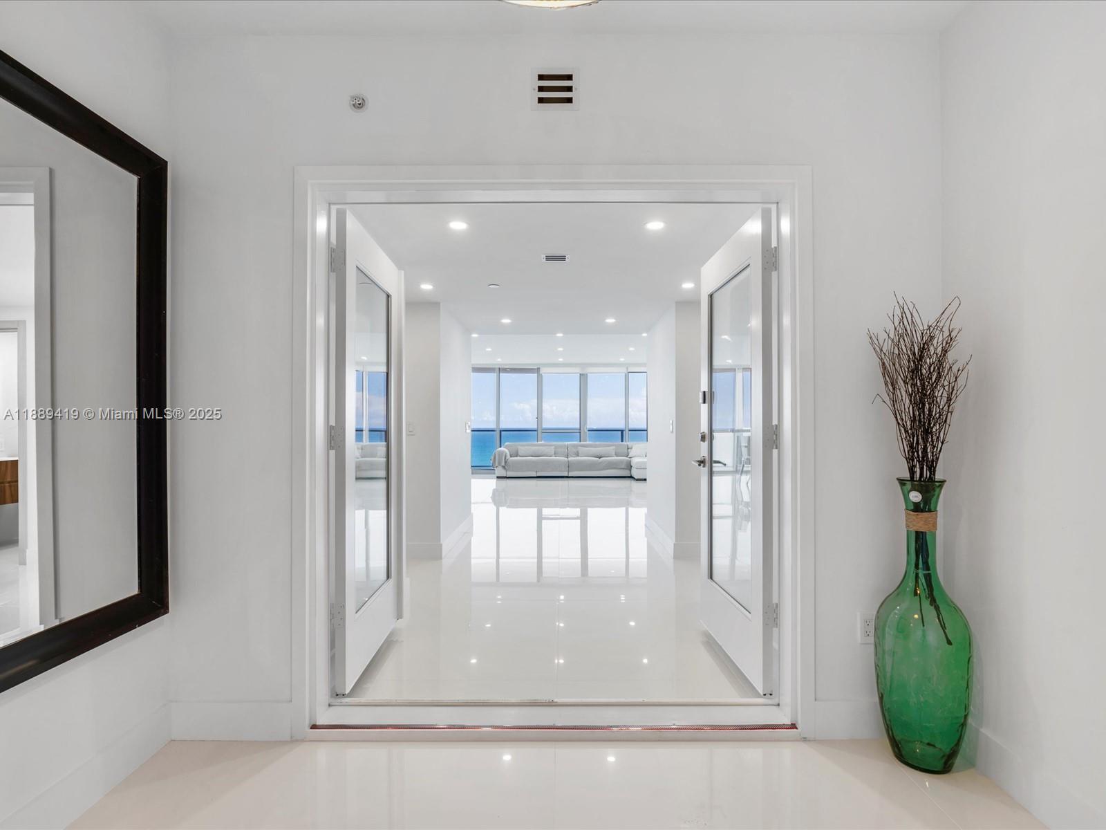 3101 S Ocean Dr #1608 Hollywood, FL 33019