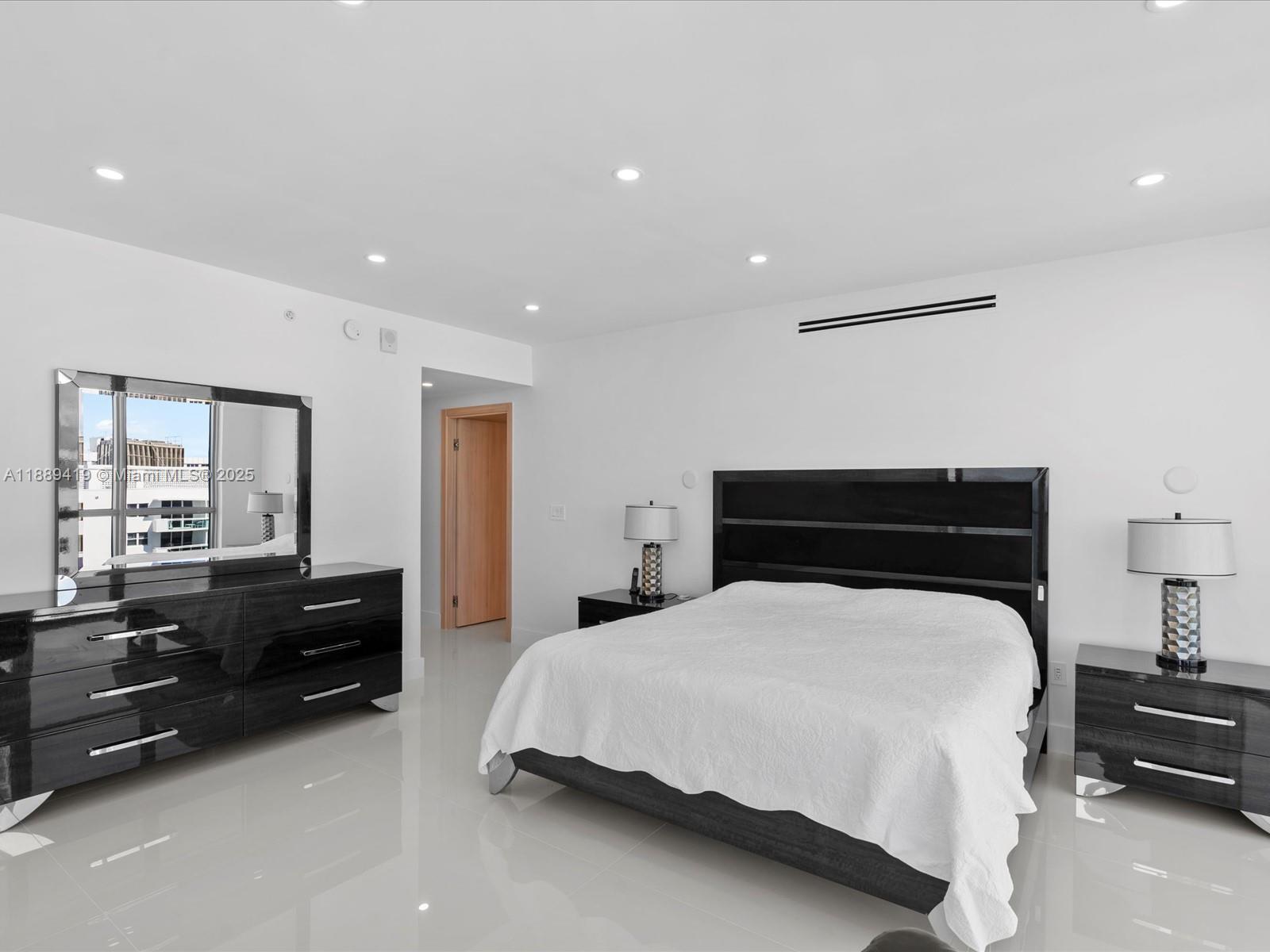 3101 S Ocean Dr #1608 Hollywood, FL 33019