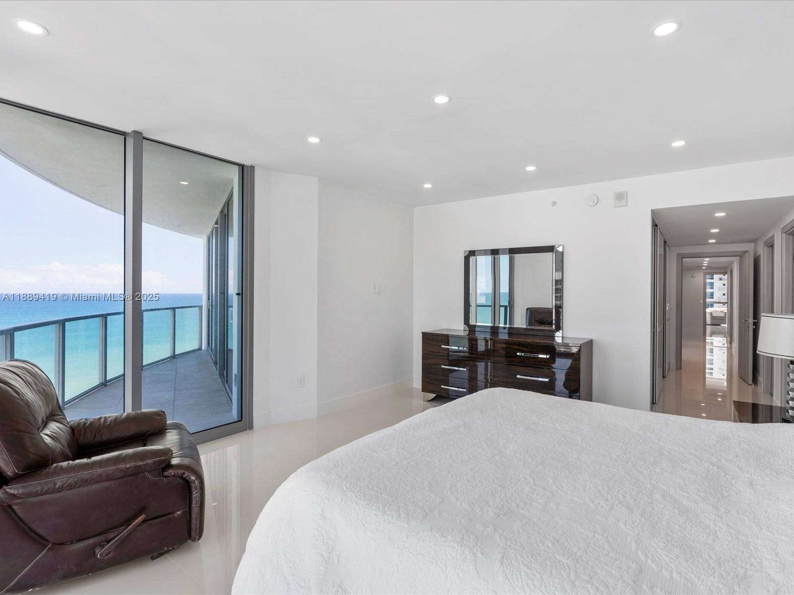 3101 S Ocean Dr #1608 Hollywood, FL 33019