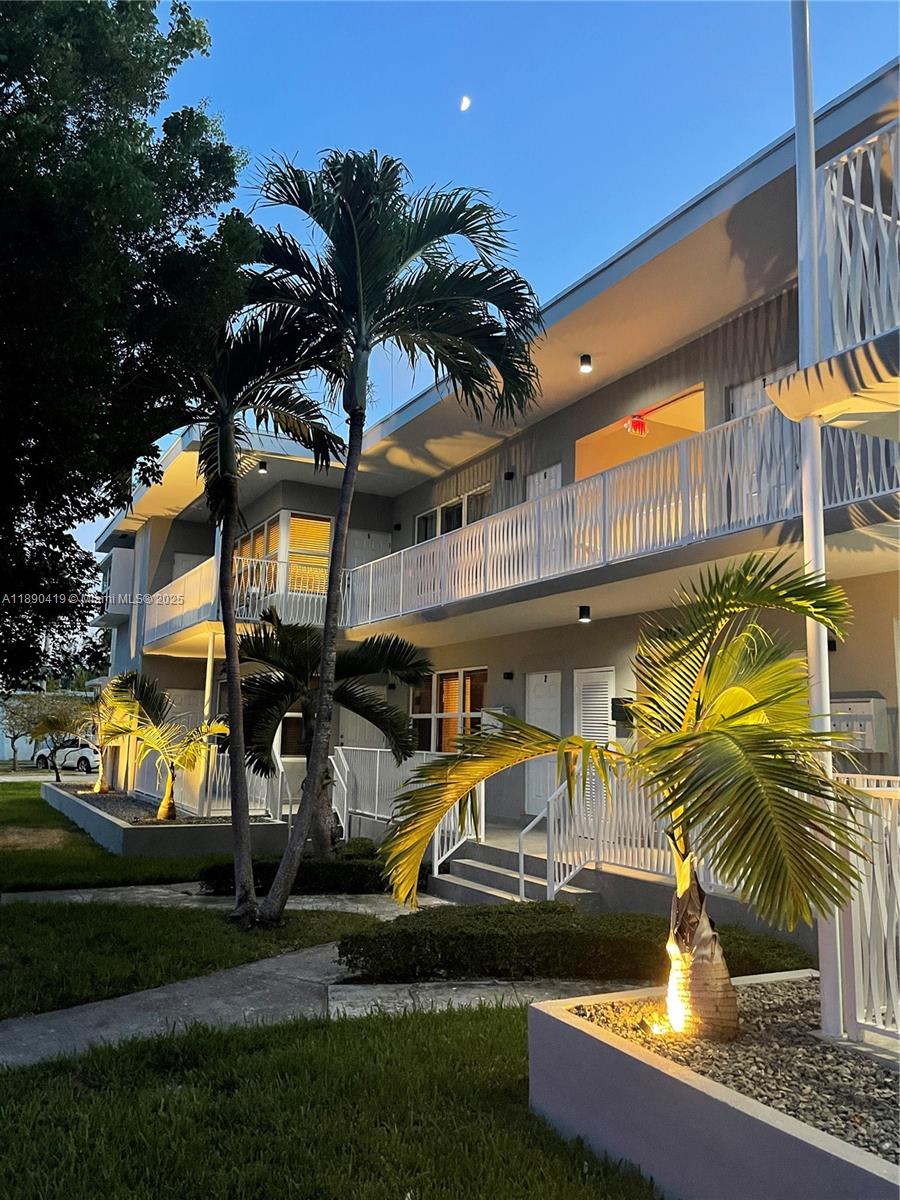 1905 Calais Dr #5 Miami Beach, FL 33141