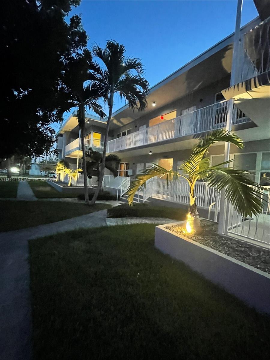 1905 Calais Dr #5 Miami Beach, FL 33141